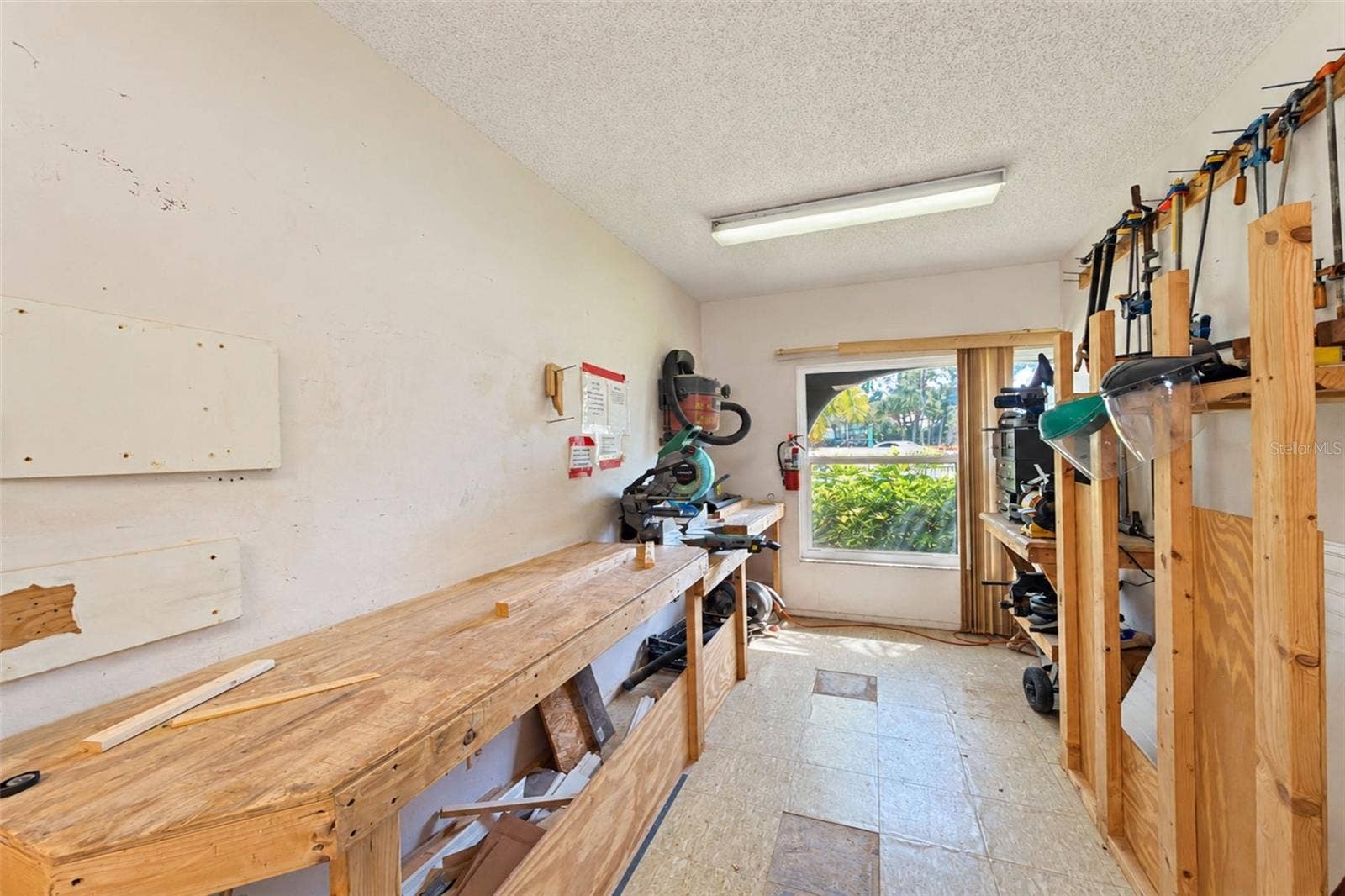 39 CROWN POINT DRIVE, Nokomis, FL 34275 39 CROWN POINT DRIVE, Nokomis, FL 34275