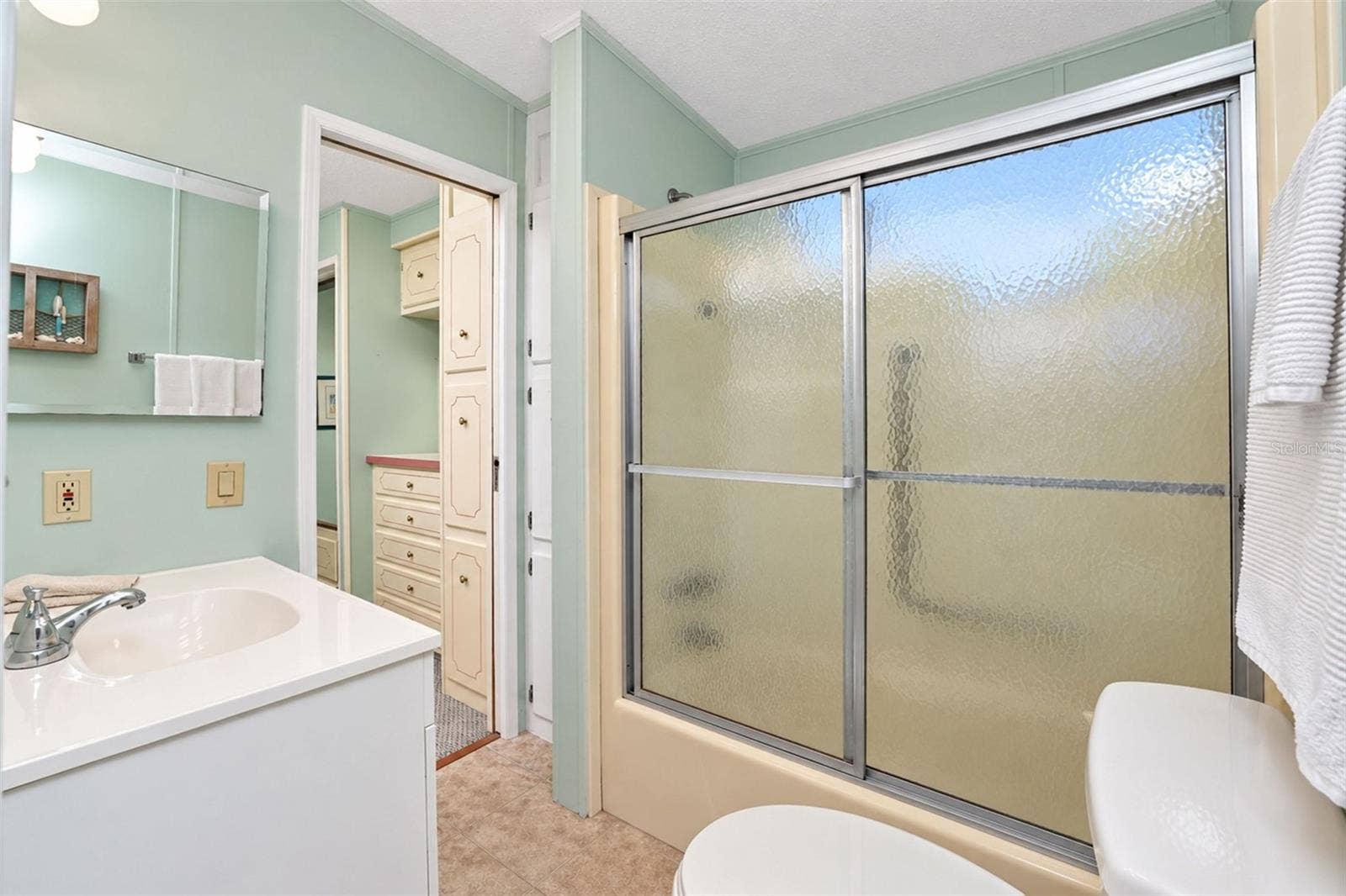 39 CROWN POINT DRIVE, Nokomis, FL 34275 39 CROWN POINT DRIVE, Nokomis, FL 34275