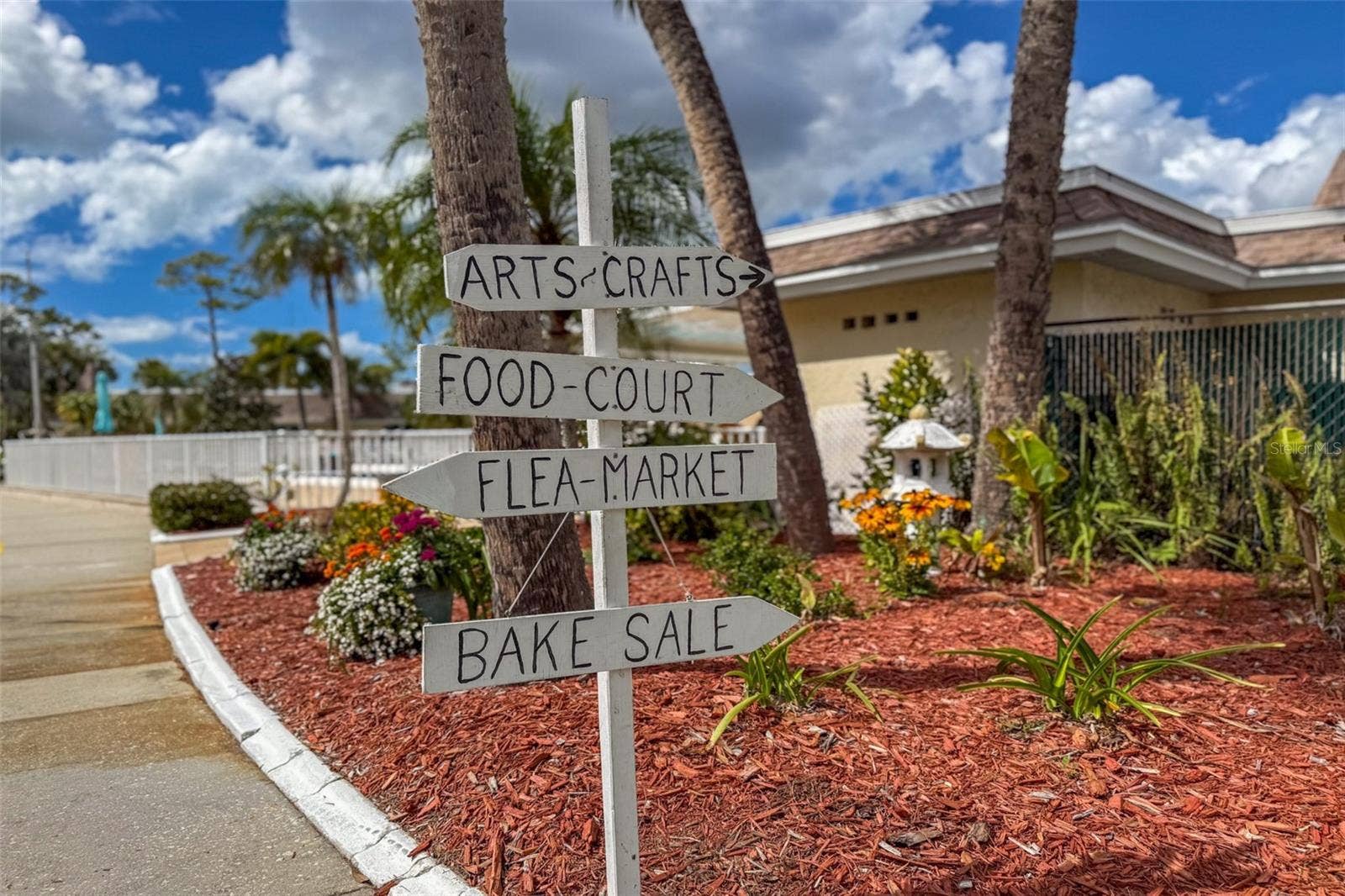 39 CROWN POINT DRIVE, Nokomis, FL 34275 39 CROWN POINT DRIVE, Nokomis, FL 34275