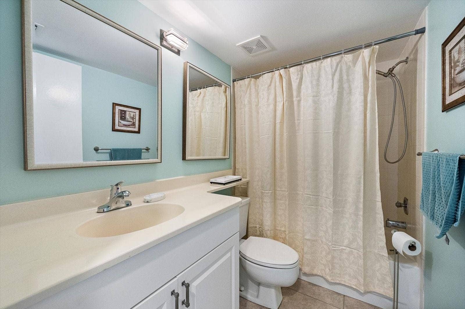 439 CERROMAR LANE, #410, Venice, FL 34293 439 CERROMAR LANE, #410, Venice, FL 34293