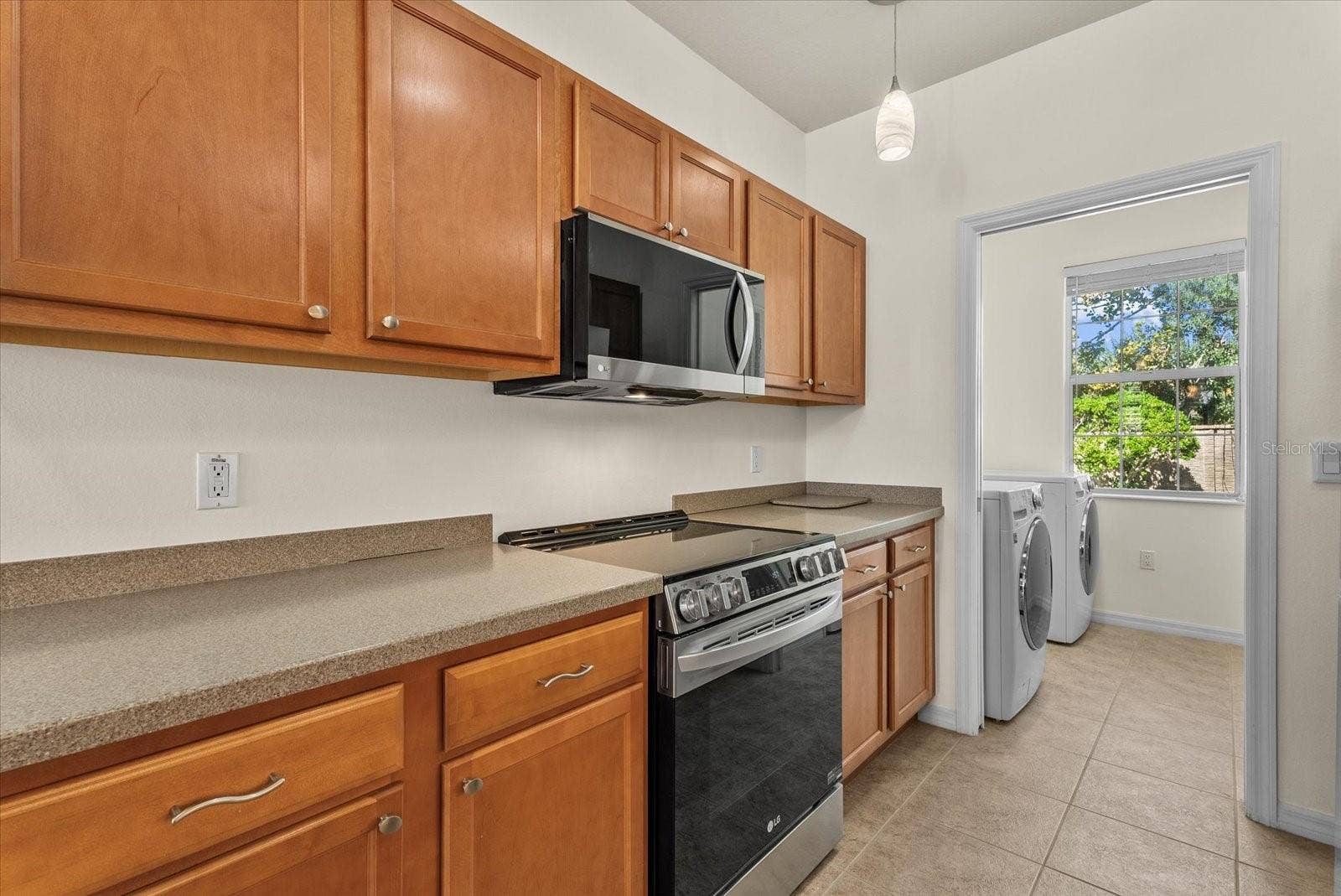 3810 82ND AVENUE CIRCLE E, #104, Sarasota, FL 34243 Kitchen