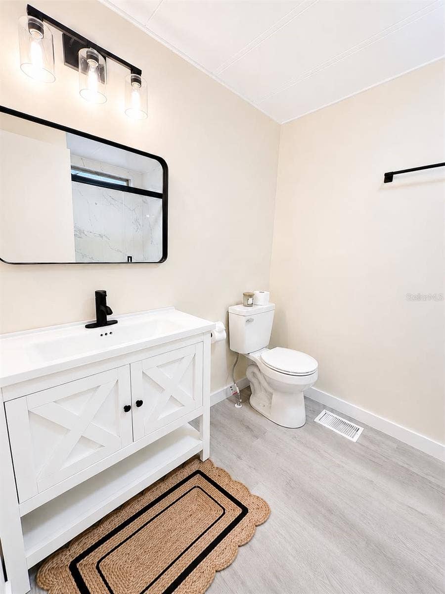 9330 SALISBURY DRIVE, Brooksville, FL 34613 9330 SALISBURY DRIVE, Brooksville, FL 34613