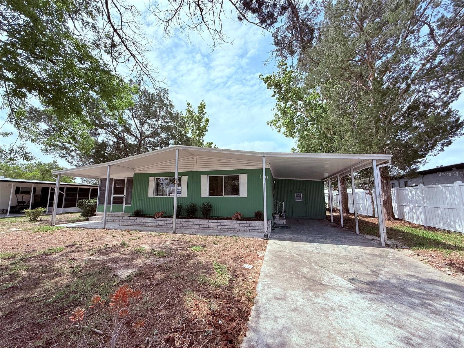 9330 SALISBURY DRIVE, Brooksville, FL 34613 9330 SALISBURY DRIVE, Brooksville, FL 34613