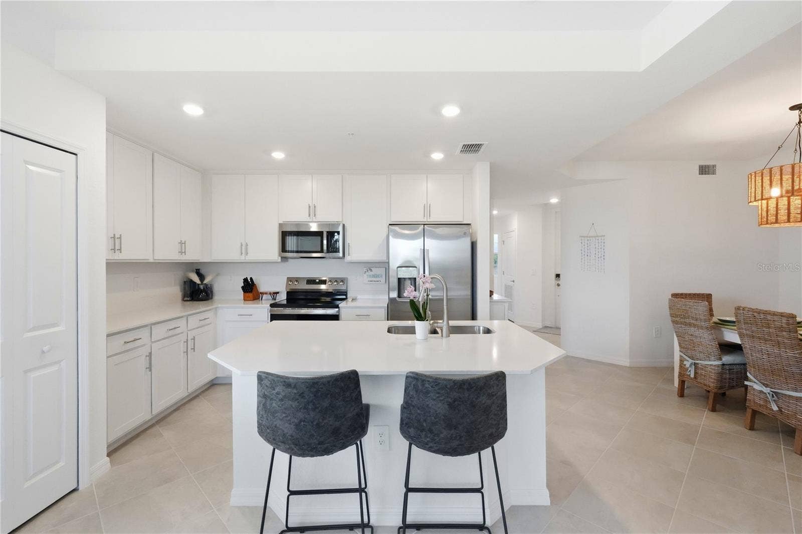 17565 OPAL SAND DRIVE, #208, Venice, FL 34293 17565 OPAL SAND DRIVE, #208, Venice, FL 34293