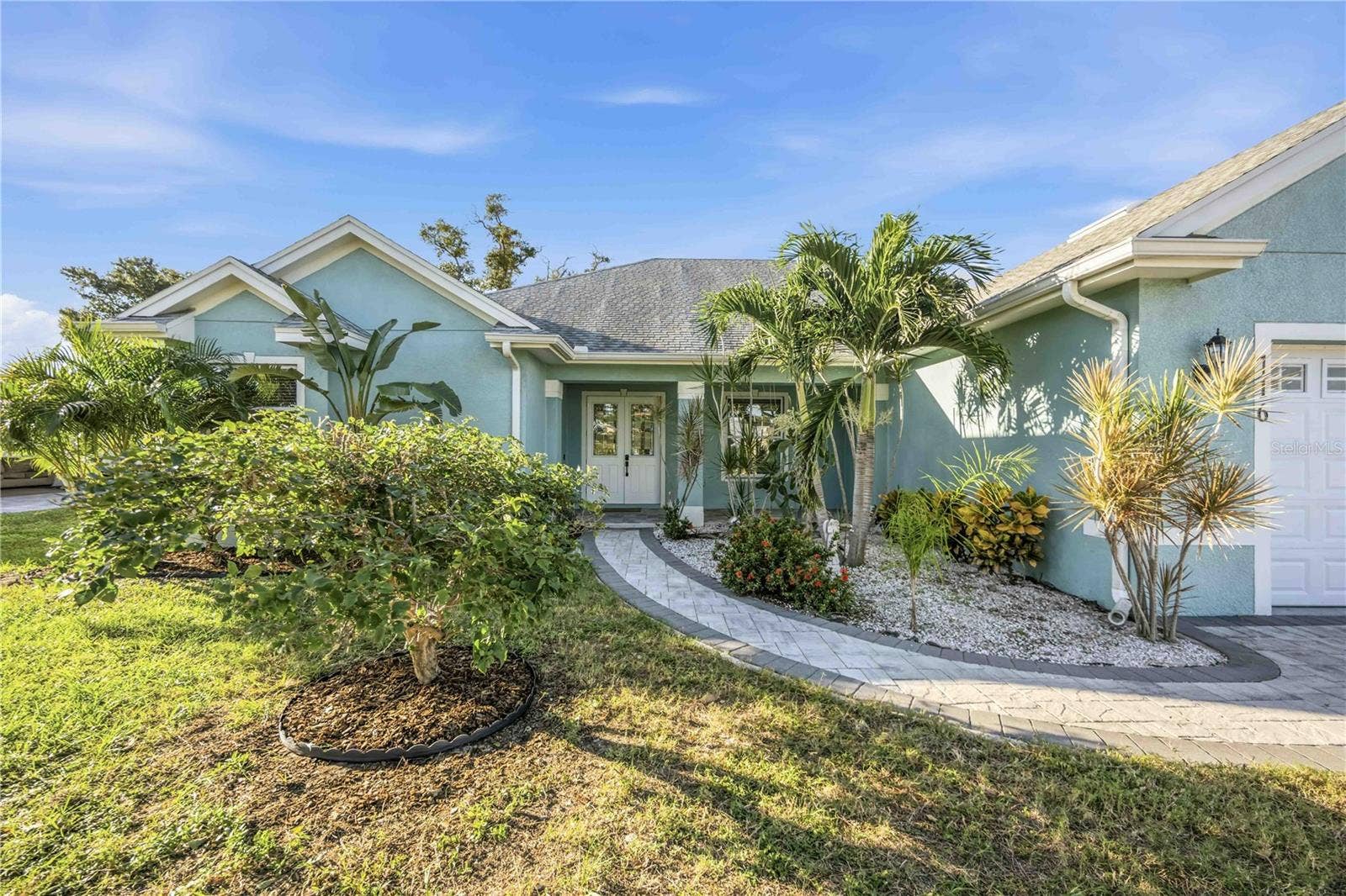 716 LAUREL AVENUE, Venice, FL 34285 716 LAUREL AVENUE, Venice, FL 34285