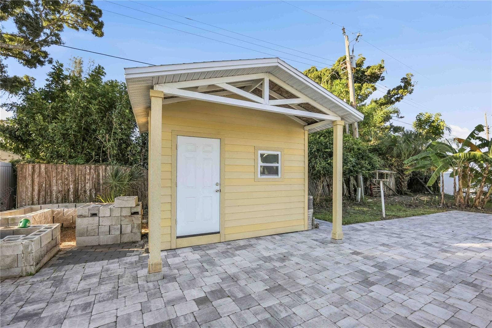 716 LAUREL AVENUE, Venice, FL 34285 716 LAUREL AVENUE, Venice, FL 34285