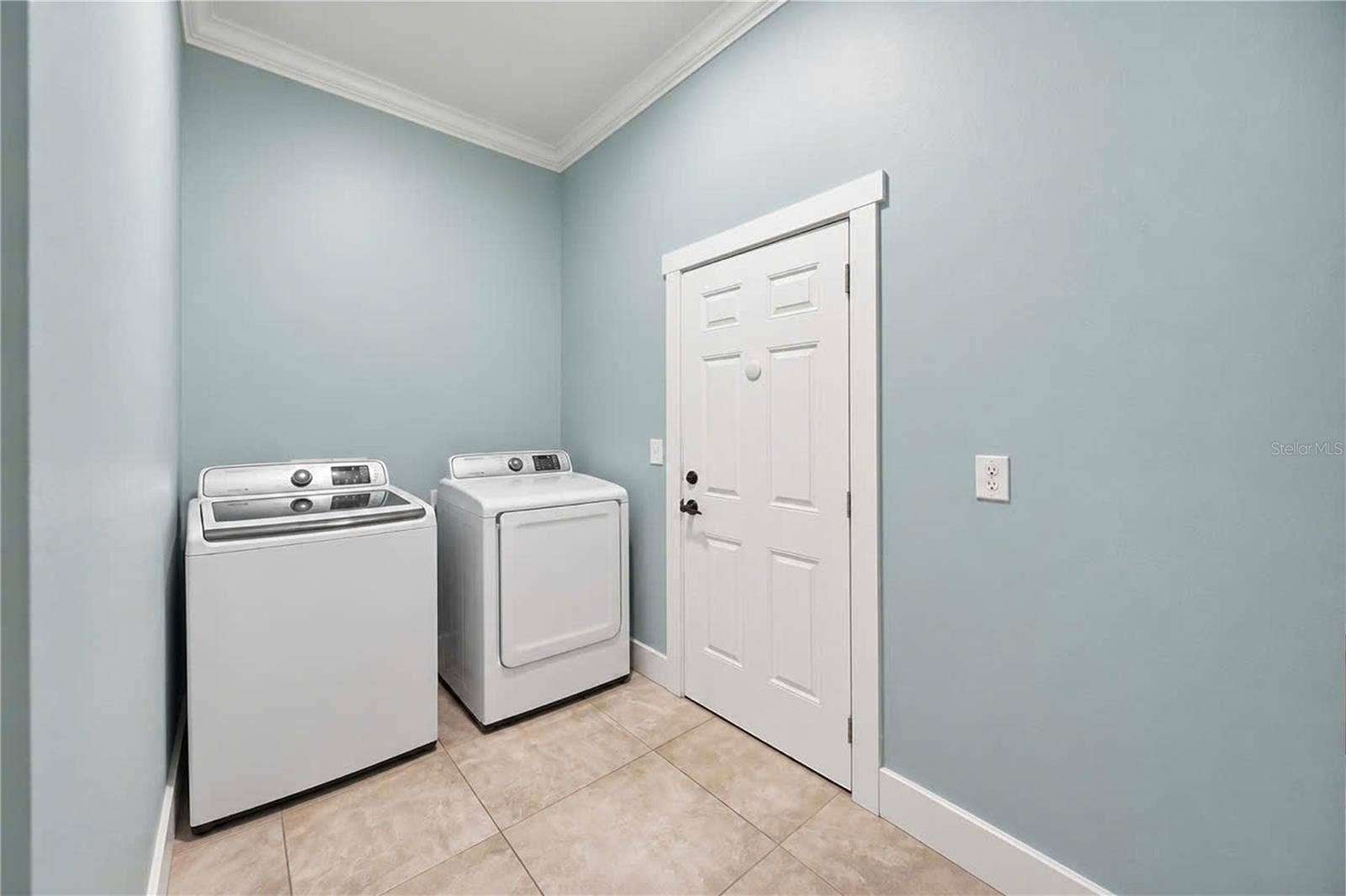 716 LAUREL AVENUE, Venice, FL 34285 716 LAUREL AVENUE, Venice, FL 34285