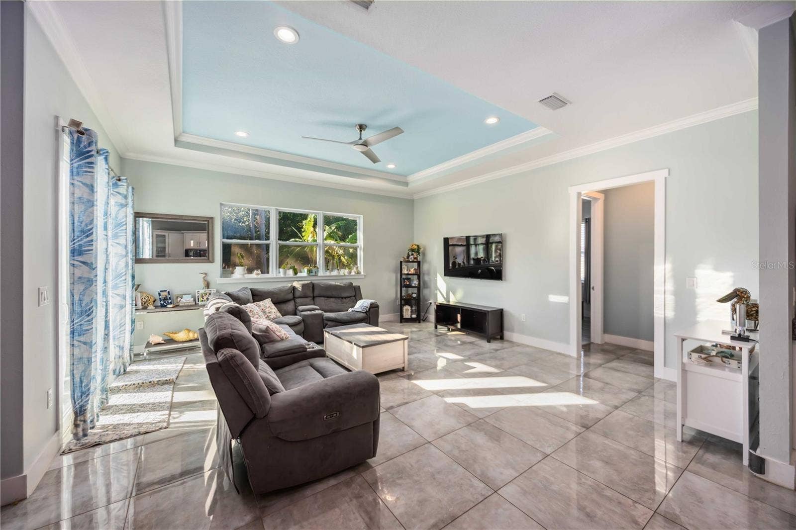 716 LAUREL AVENUE, Venice, FL 34285 716 LAUREL AVENUE, Venice, FL 34285