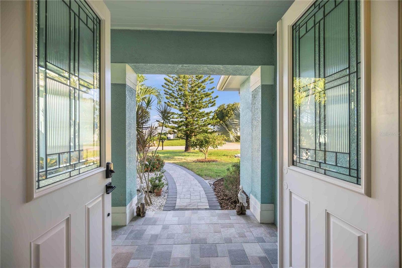 716 LAUREL AVENUE, Venice, FL 34285 716 LAUREL AVENUE, Venice, FL 34285