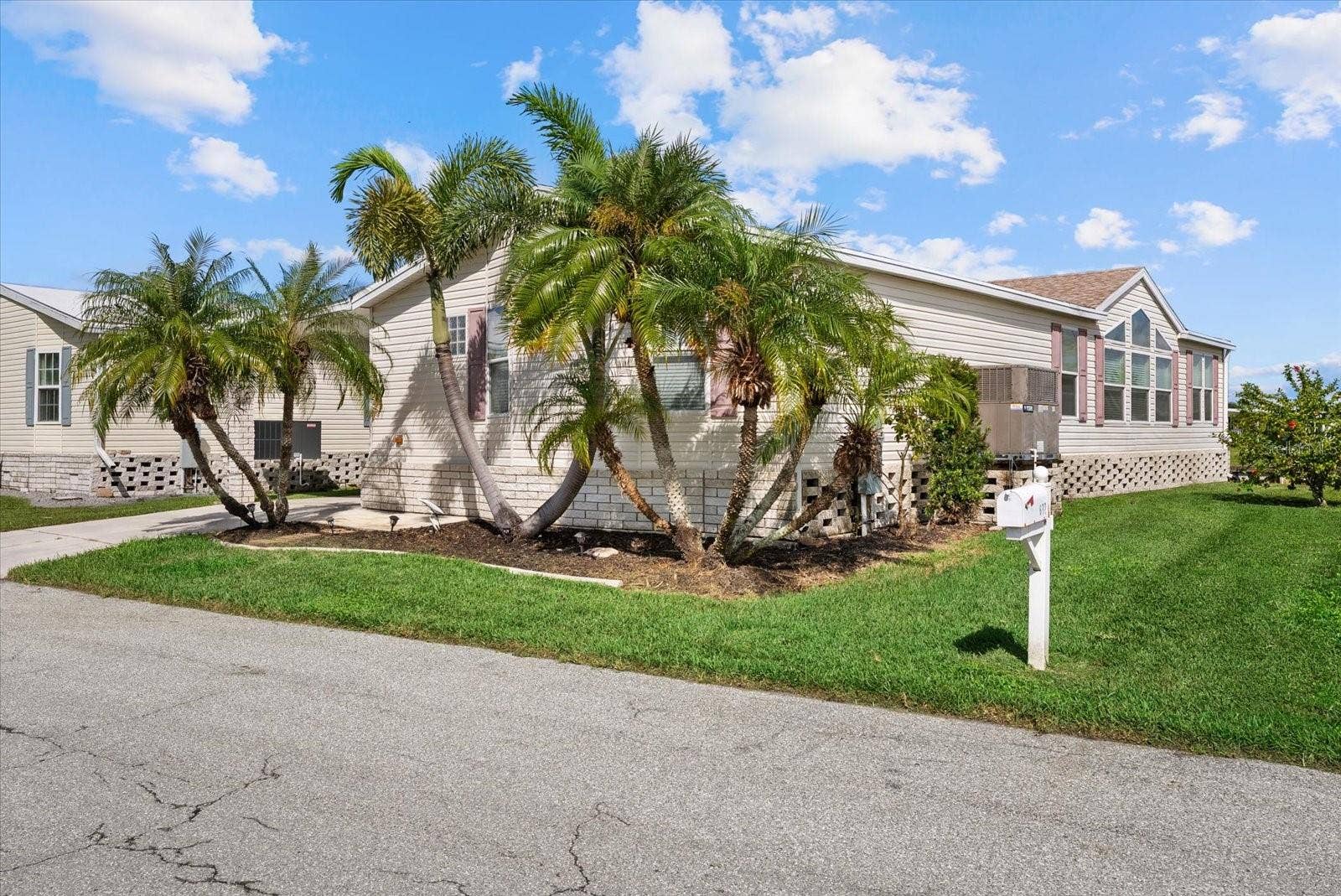 636 BLACKBURN BOULEVARD, North Port, FL 34287