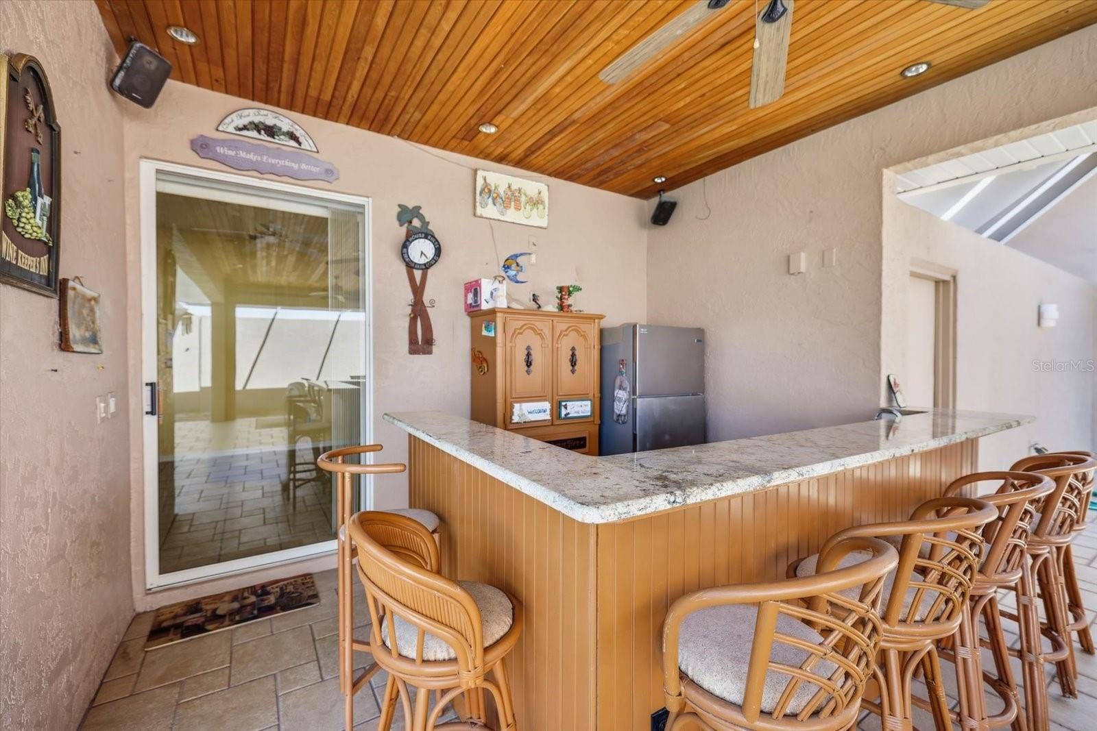 outdoor bar