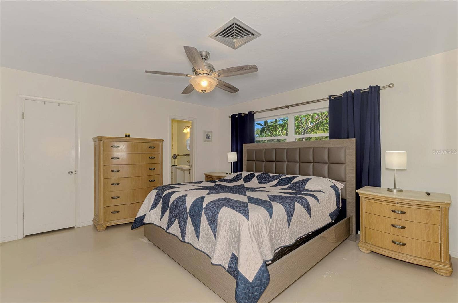 3078 SPENCER LANE, Sarasota, FL 34239 3078 SPENCER LANE, Sarasota, FL 34239