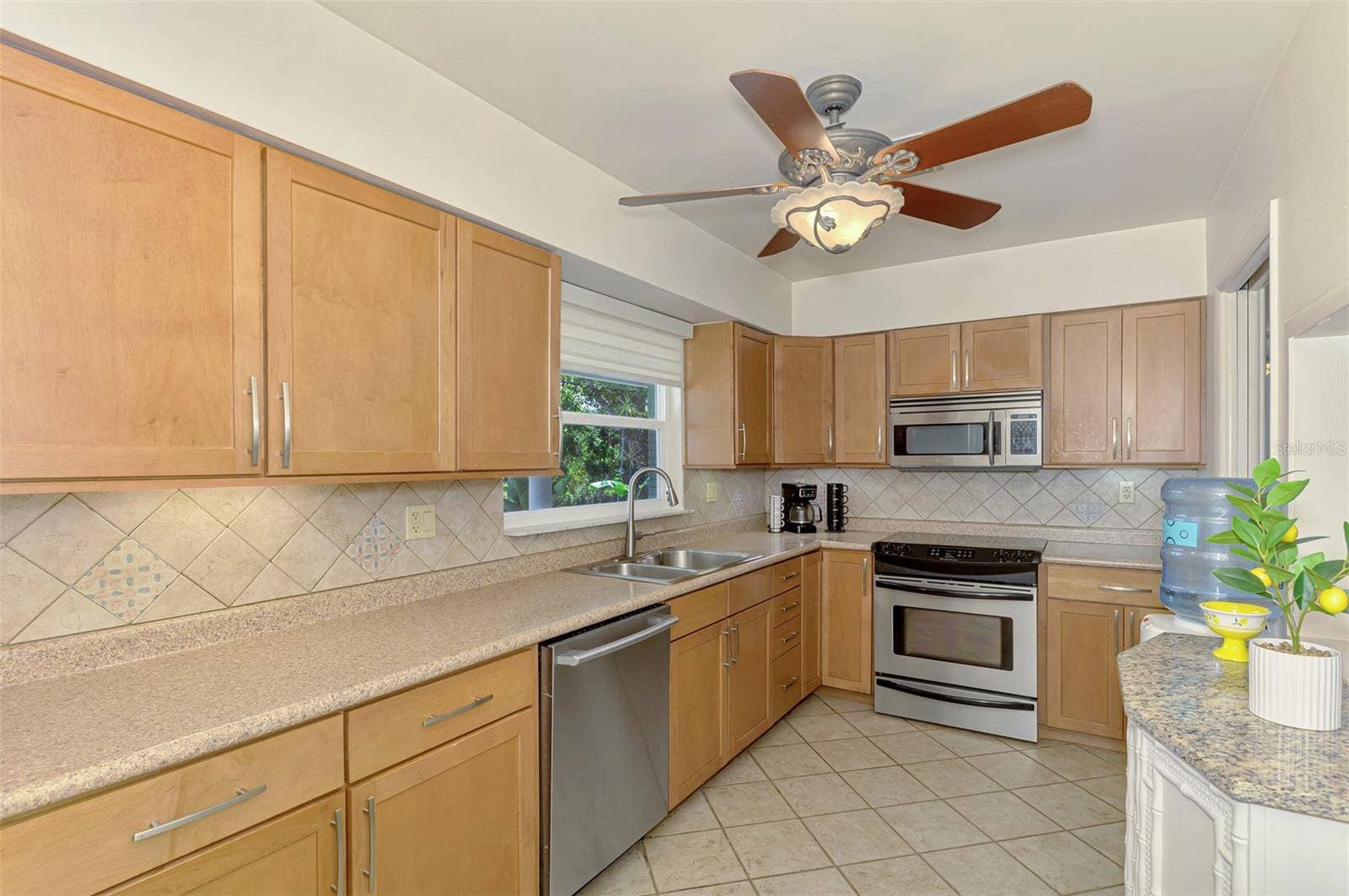 3078 SPENCER LANE, Sarasota, FL 34239 3078 SPENCER LANE, Sarasota, FL 34239
