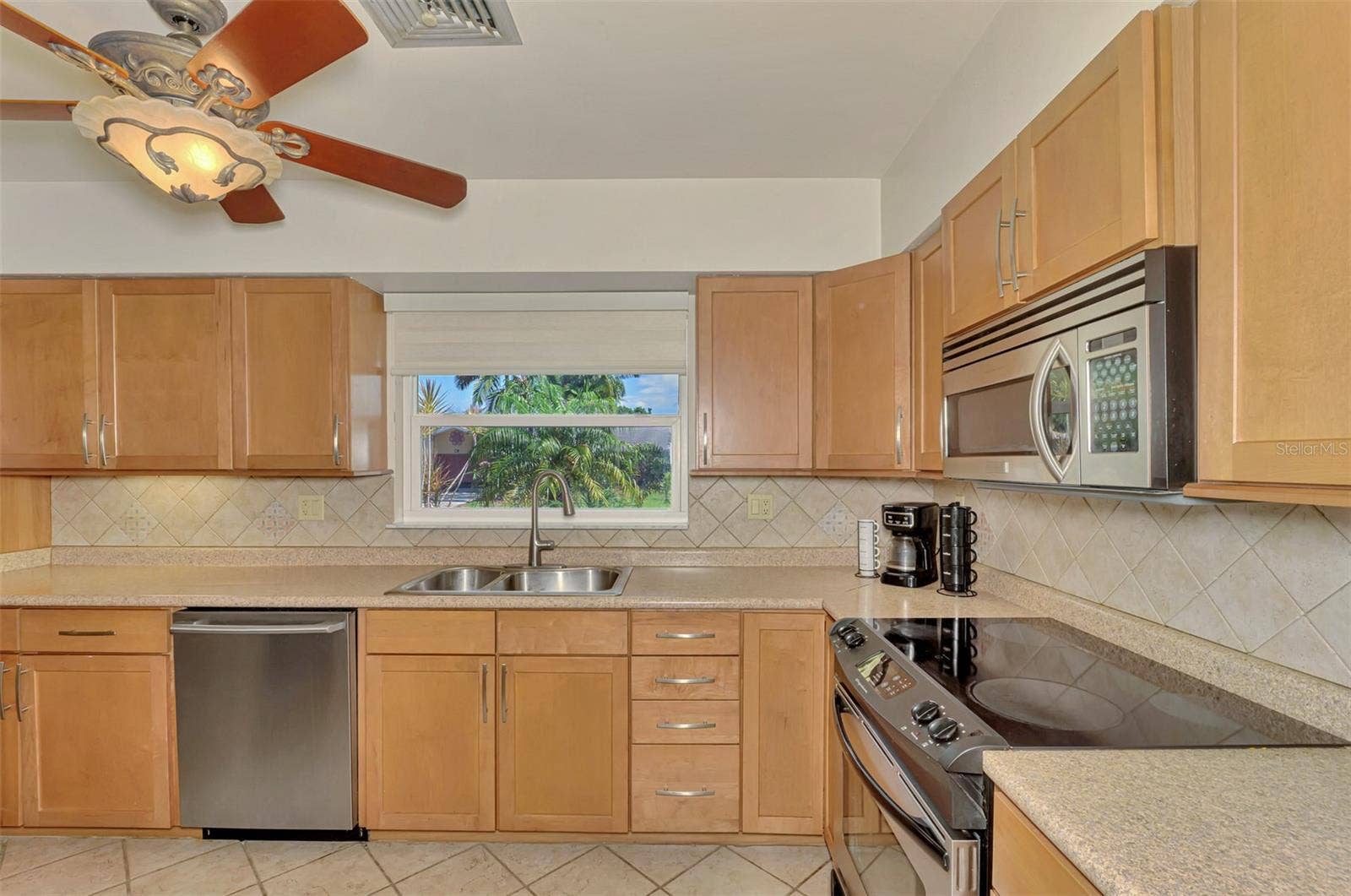 3078 SPENCER LANE, Sarasota, FL 34239 3078 SPENCER LANE, Sarasota, FL 34239