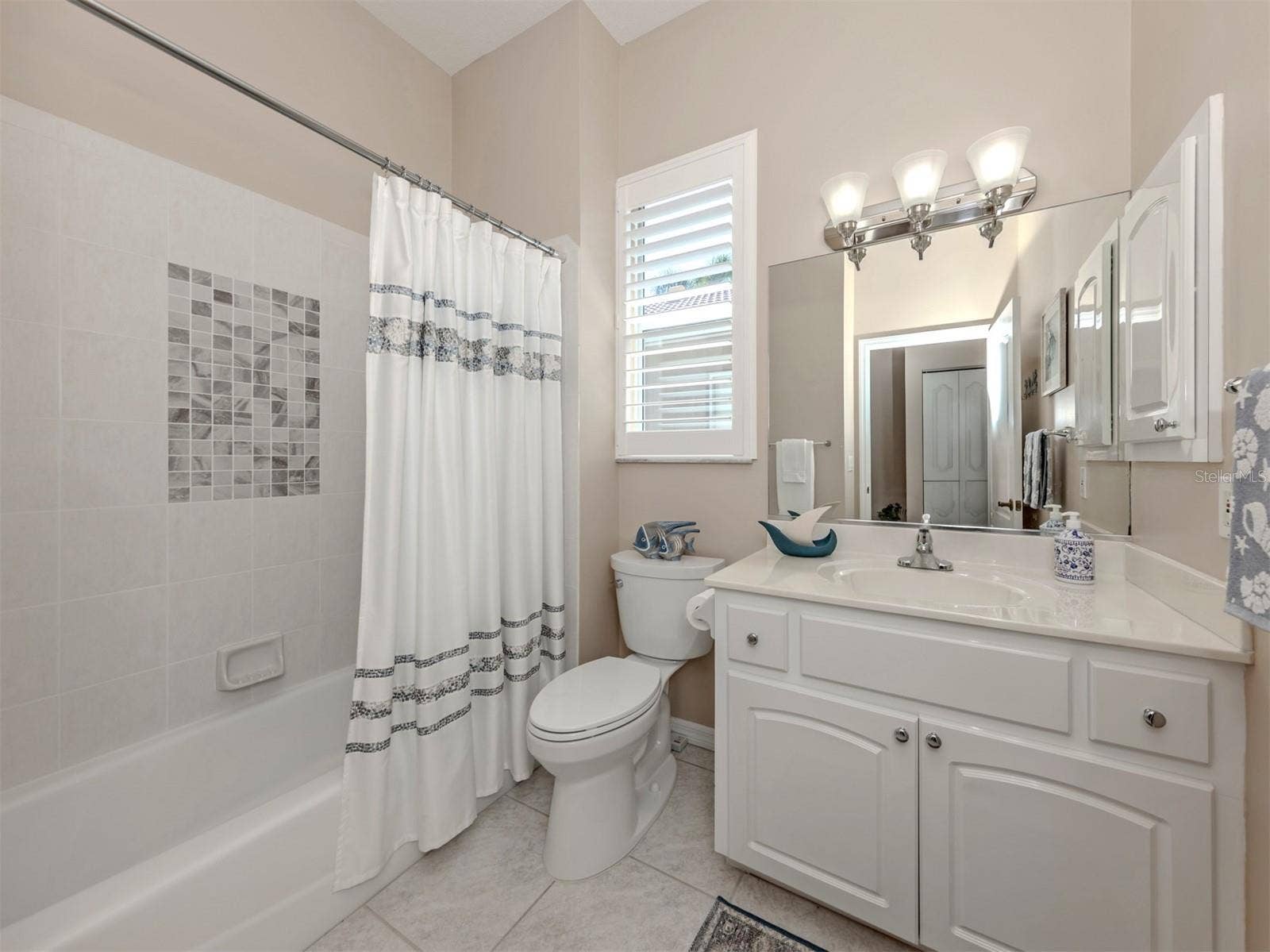 637 MISTY PINE DRIVE, Venice, FL 34292 637 MISTY PINE DRIVE, Venice, FL 34292