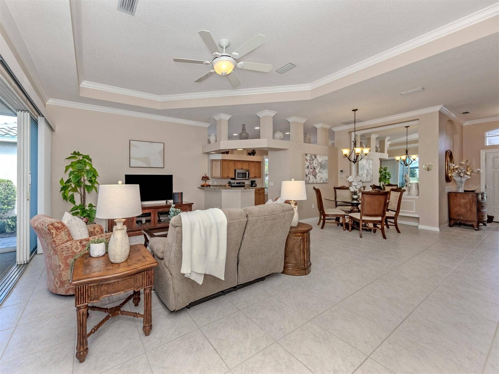 637 MISTY PINE DRIVE, Venice, FL 34292 637 MISTY PINE DRIVE, Venice, FL 34292