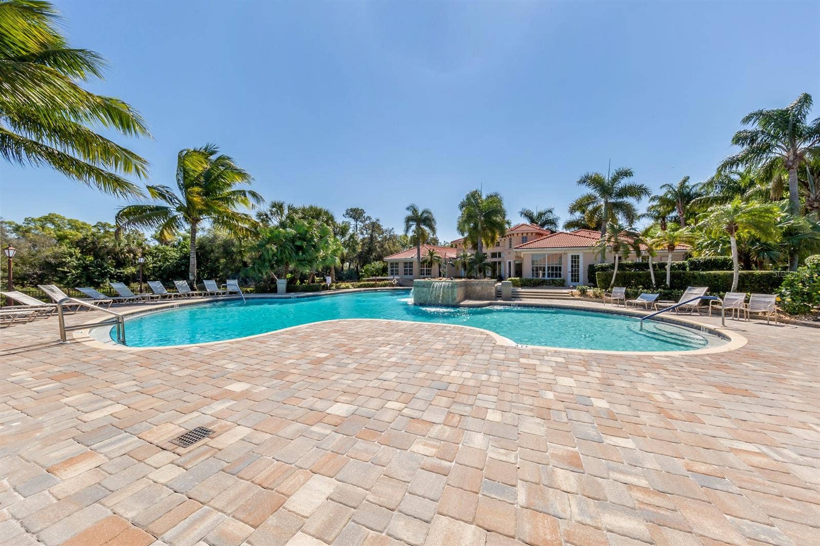 637 MISTY PINE DRIVE, Venice, FL 34292 637 MISTY PINE DRIVE, Venice, FL 34292