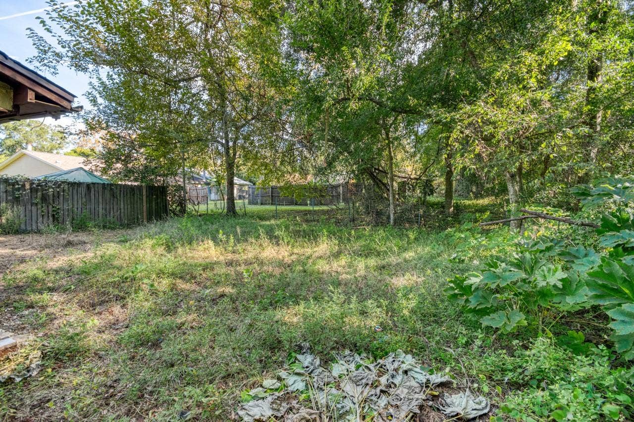 3811 STEWART WAY, Tallahassee, FL 32303 3811 STEWART WAY, Tallahassee, FL 32303