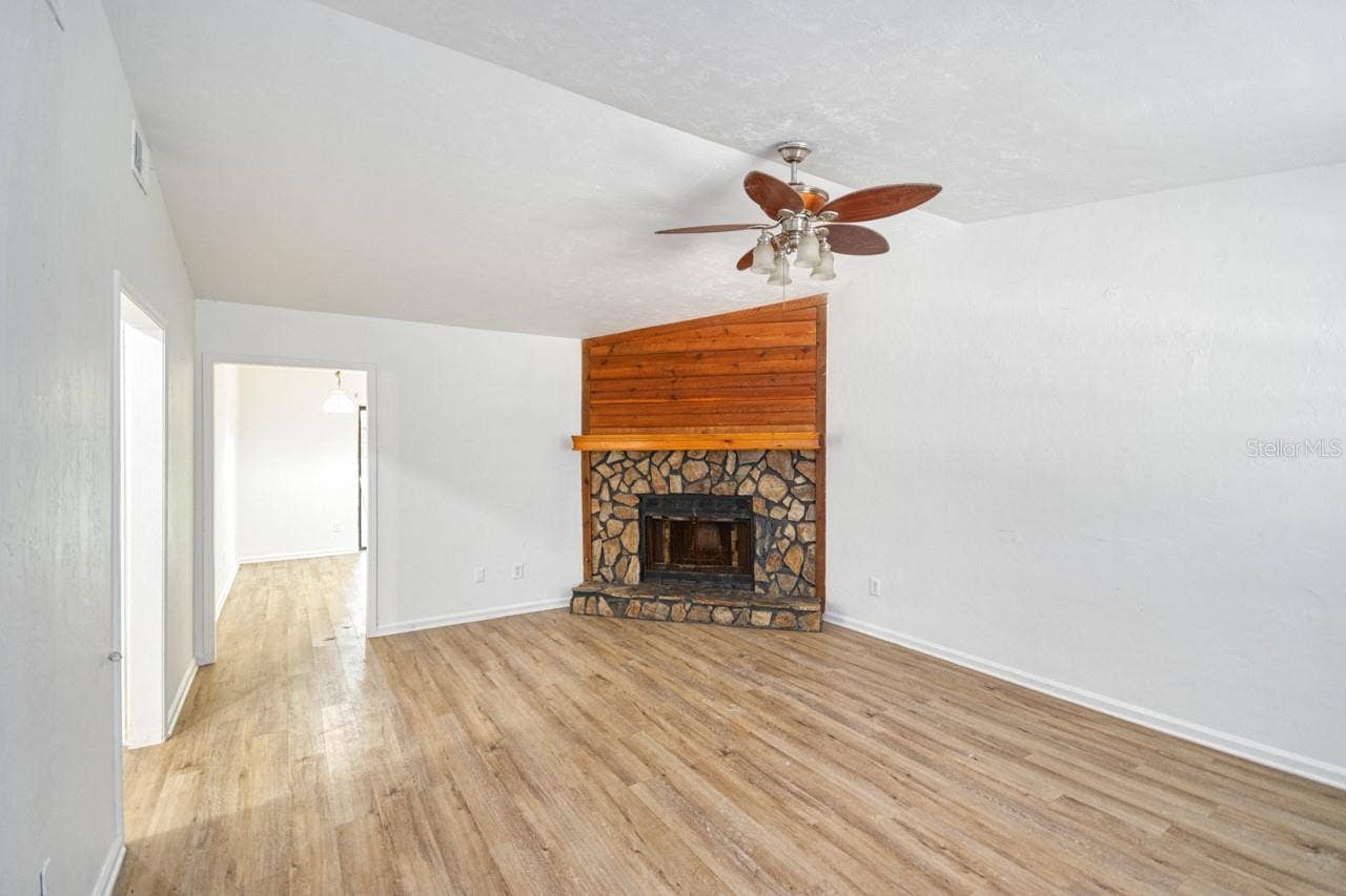 3811 STEWART WAY, Tallahassee, FL 32303 3811 STEWART WAY, Tallahassee, FL 32303