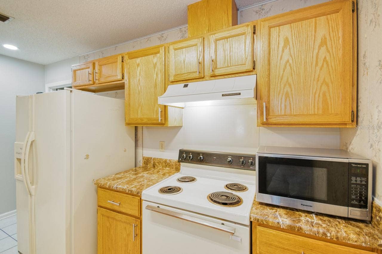 1960 CARP LANE, Tallahassee, FL 32303 1960 CARP LANE, Tallahassee, FL 32303