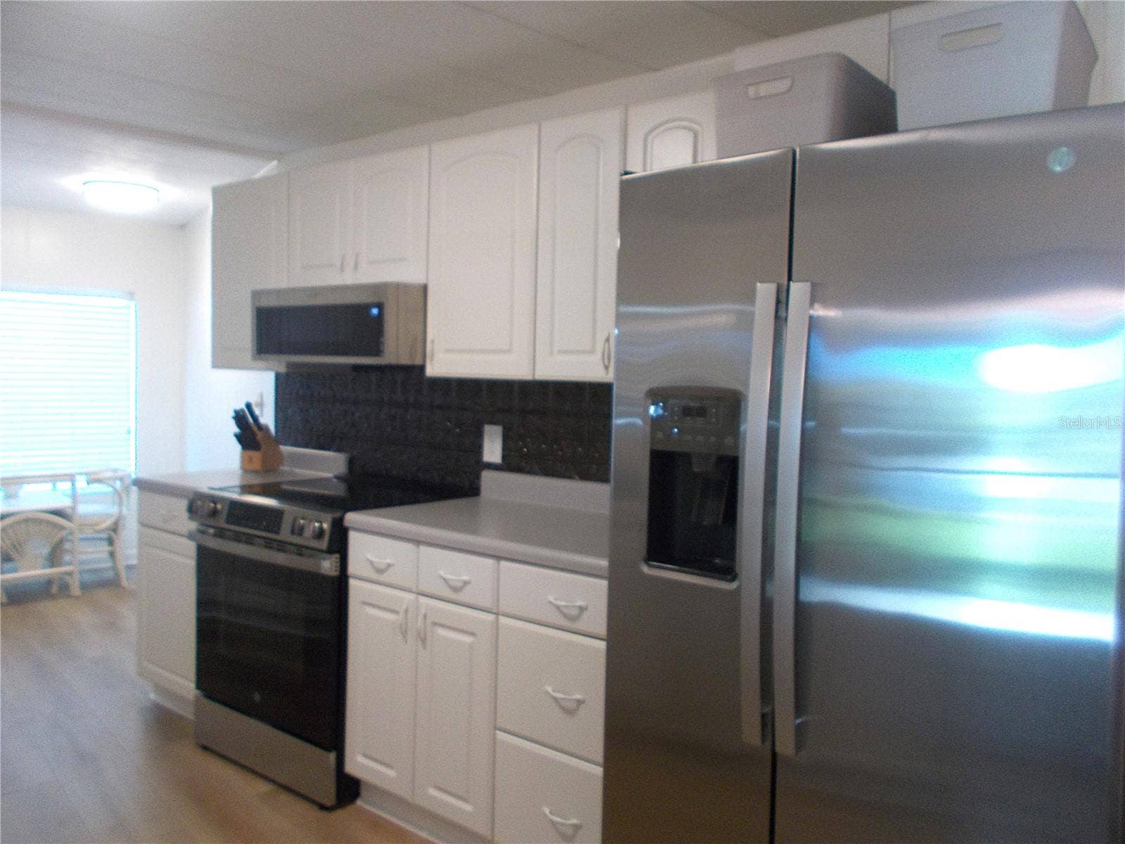 490 ASHWOOD DRIVE, Venice, FL 34285 Kitchen