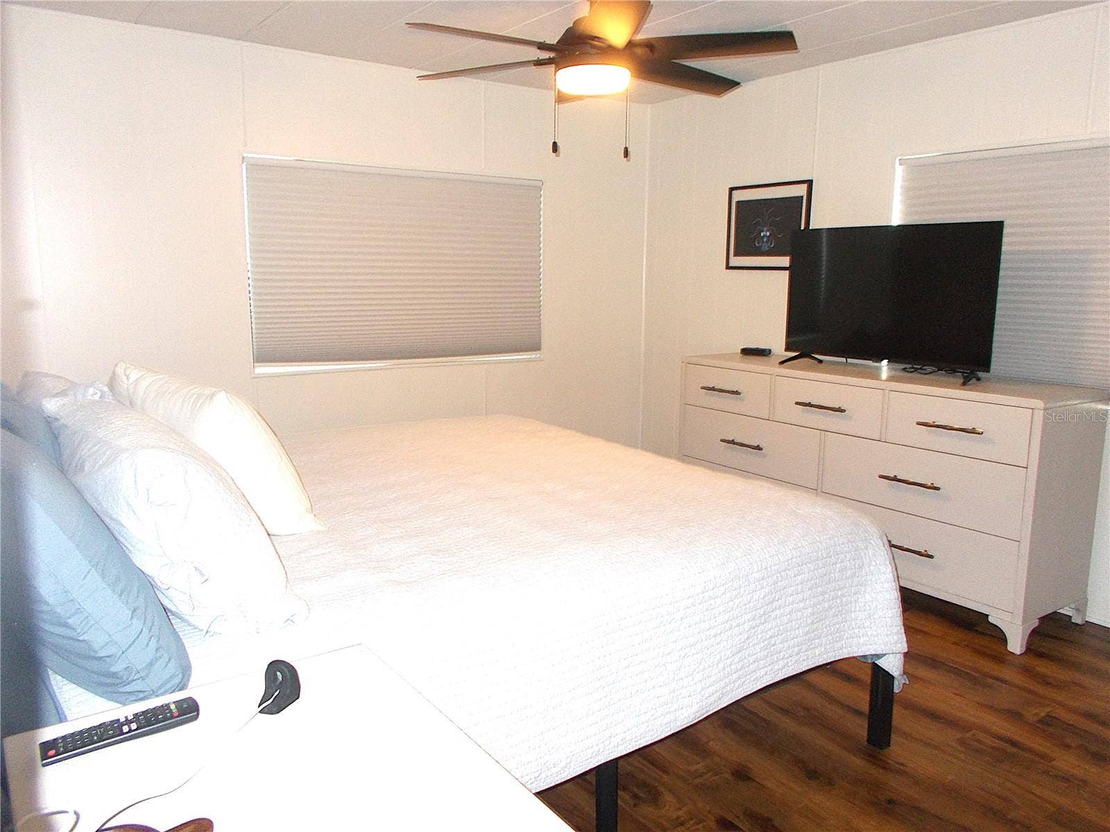 490 ASHWOOD DRIVE, Venice, FL 34285 Primary suite