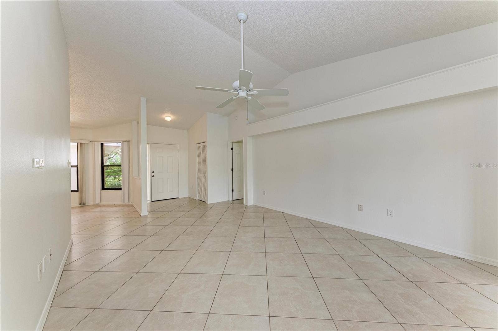 101 SOUTHAMPTON PLACE N, #248, Venice, FL 34293