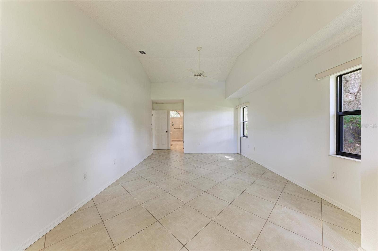 101 SOUTHAMPTON PLACE N, #248, Venice, FL 34293