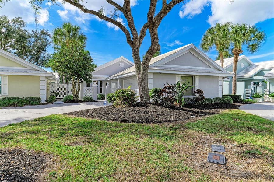 Property photo for 729 BRIGHTSIDE CRESCENT DRIVE, #33, Venice, FL