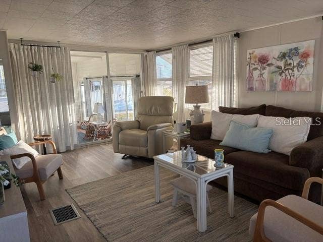 740 CAREFREE, Venice, FL 34285 740 CAREFREE, Venice, FL 34285