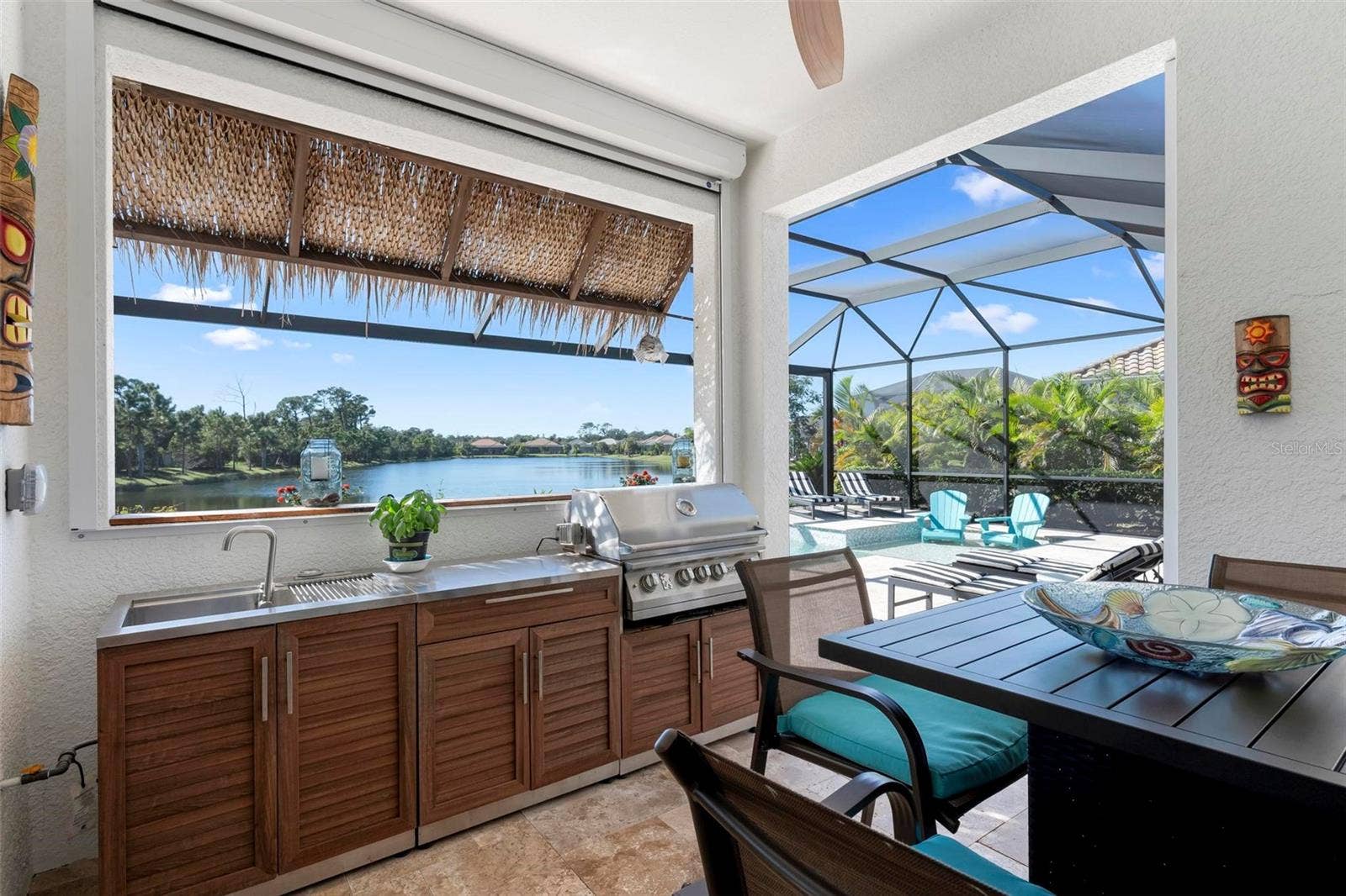 outdoor kitchen