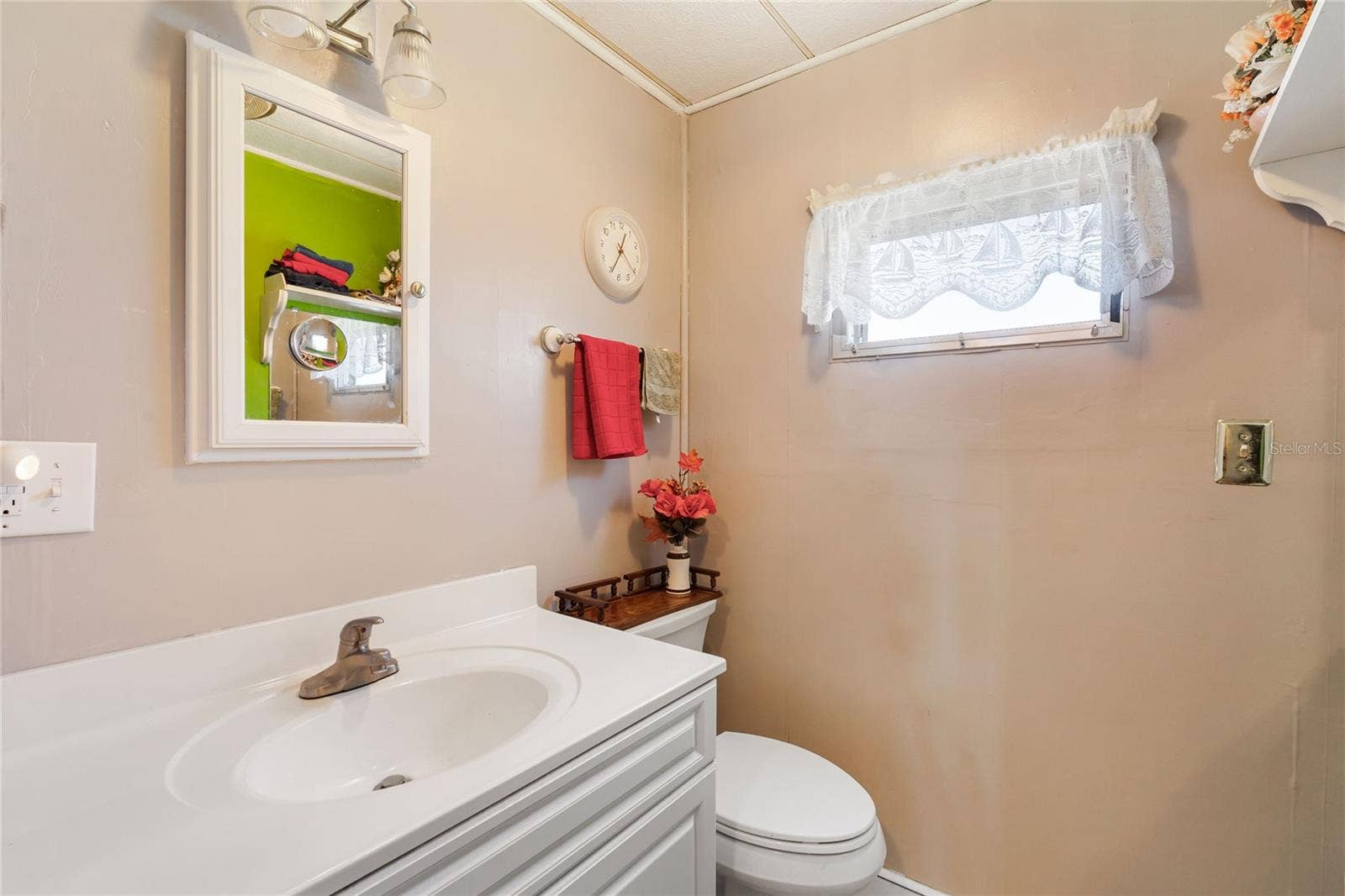 210 ROMA ROAD, Venice, FL 34285 210 ROMA ROAD, Venice, FL 34285