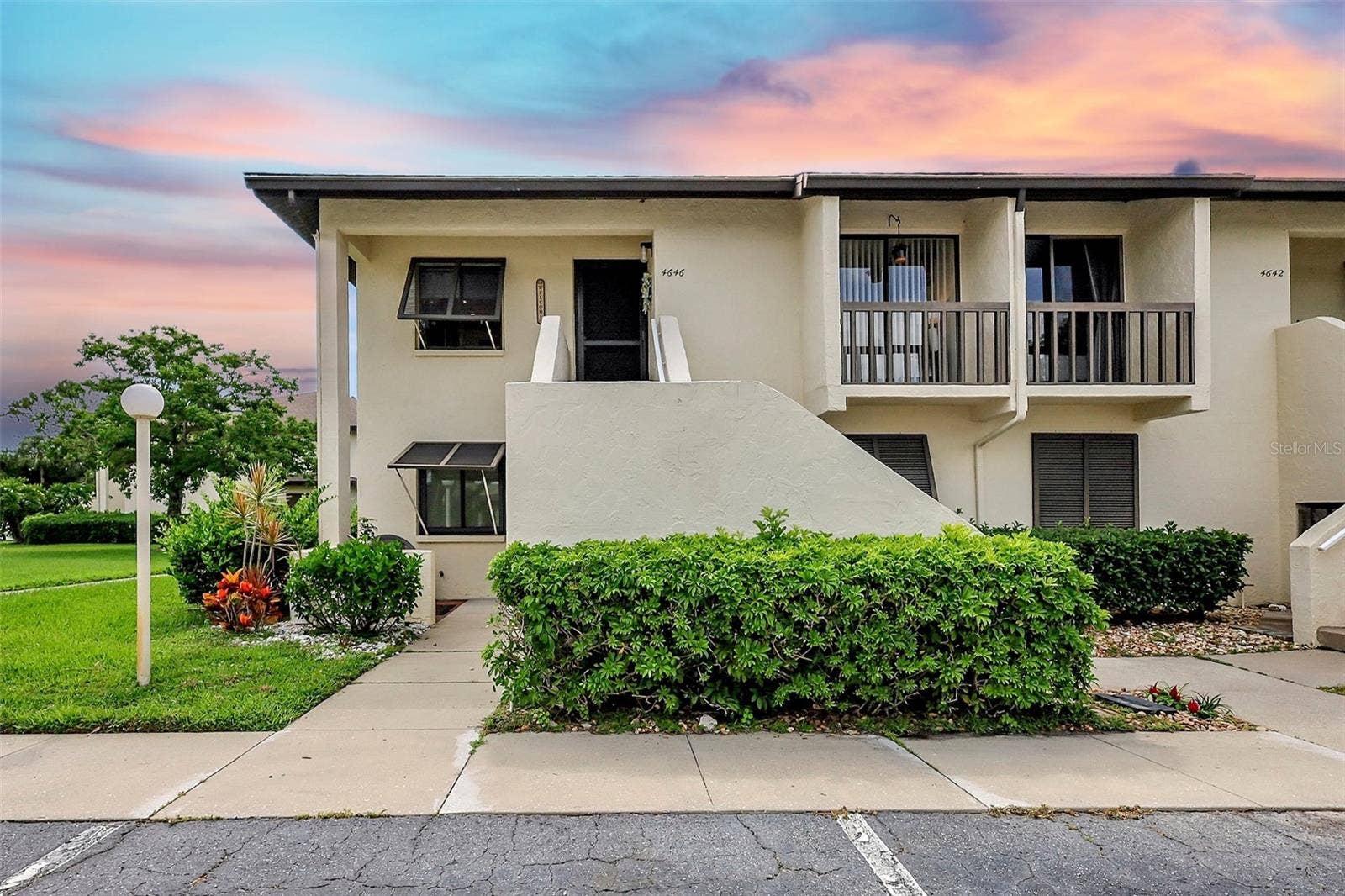 4646 LONGWATER CHASE, #98, Sarasota, FL 34235