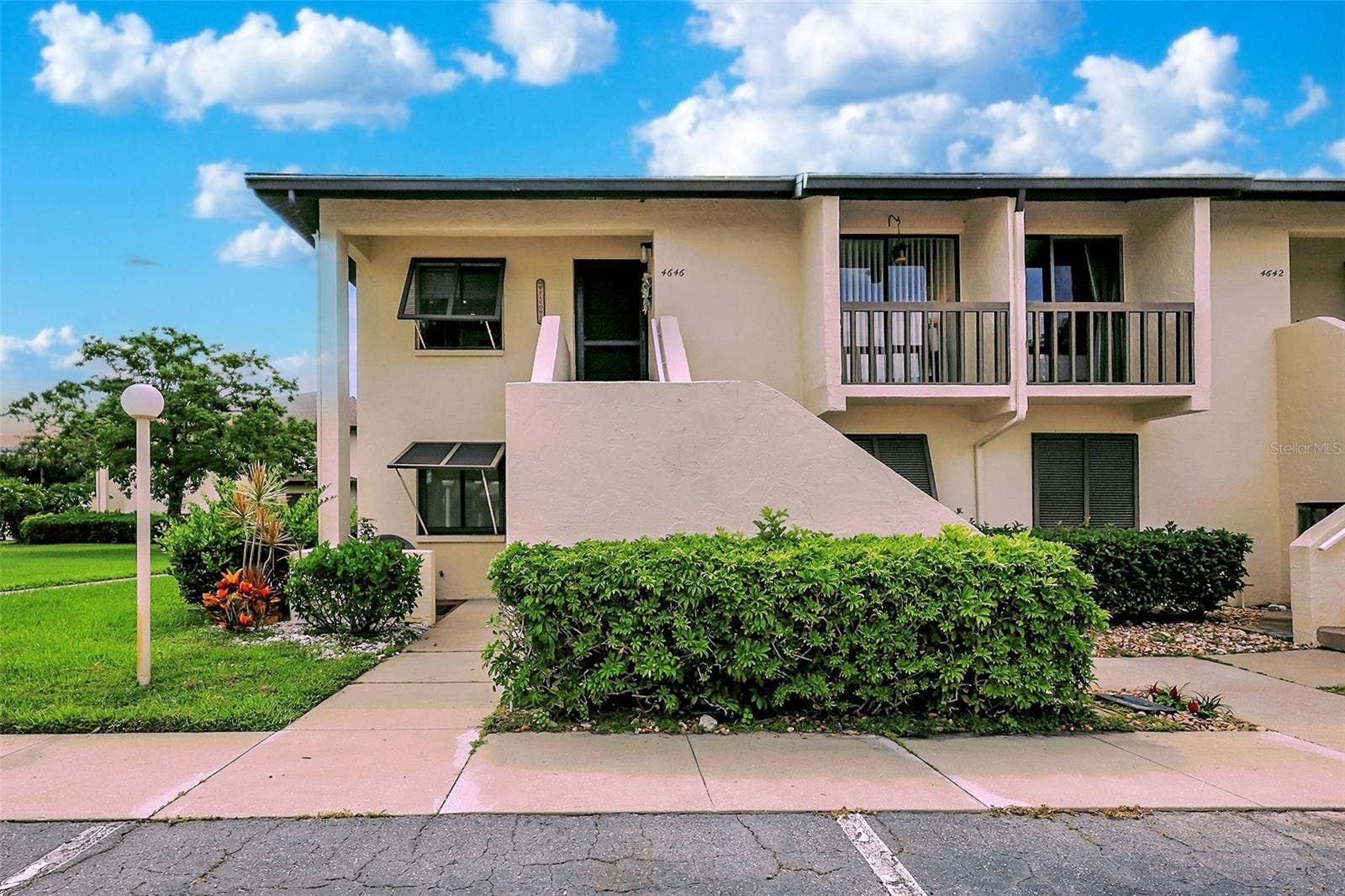 4646 LONGWATER CHASE, #98, Sarasota, FL 34235