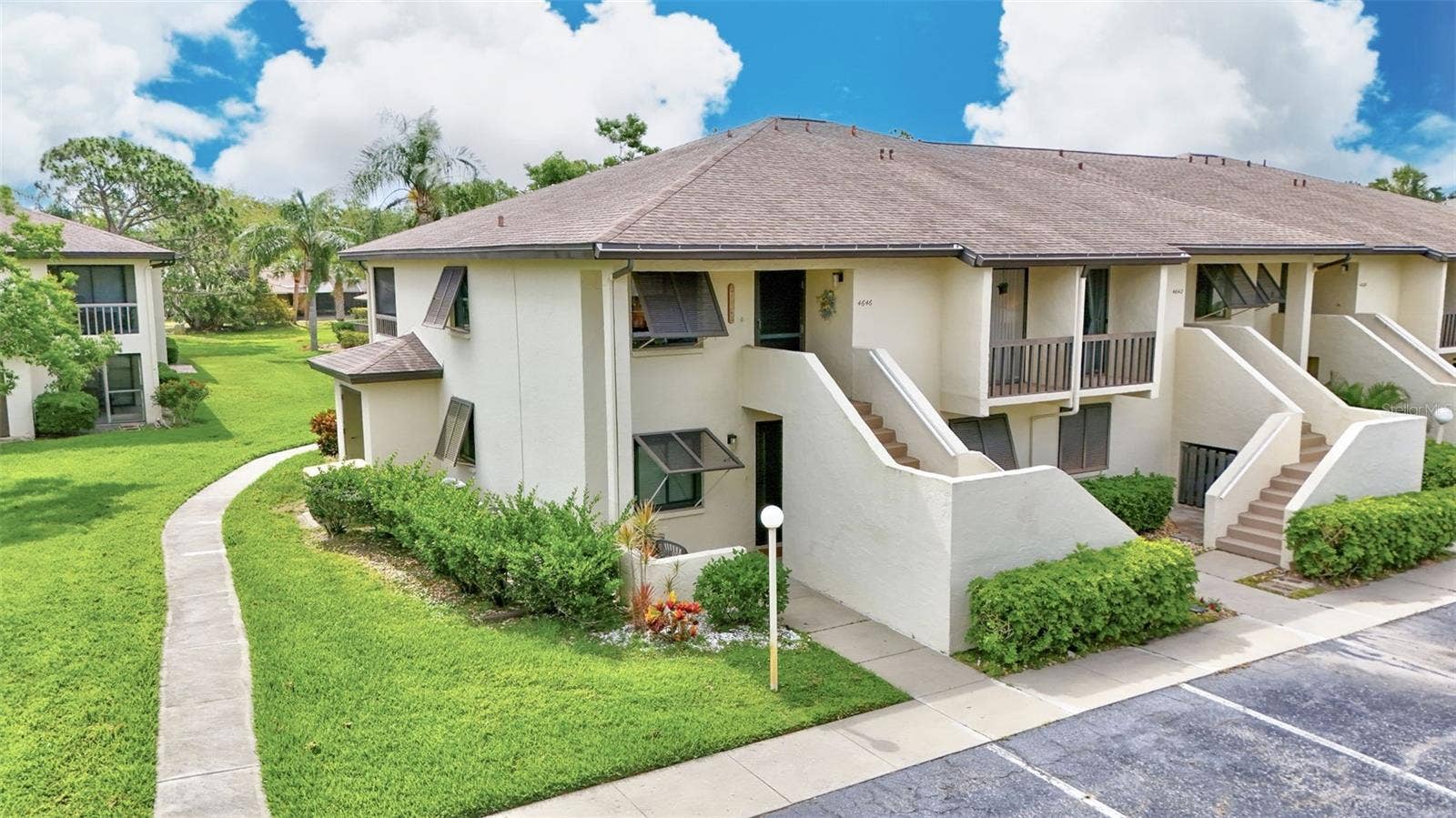 4646 LONGWATER CHASE, #98, Sarasota, FL 34235