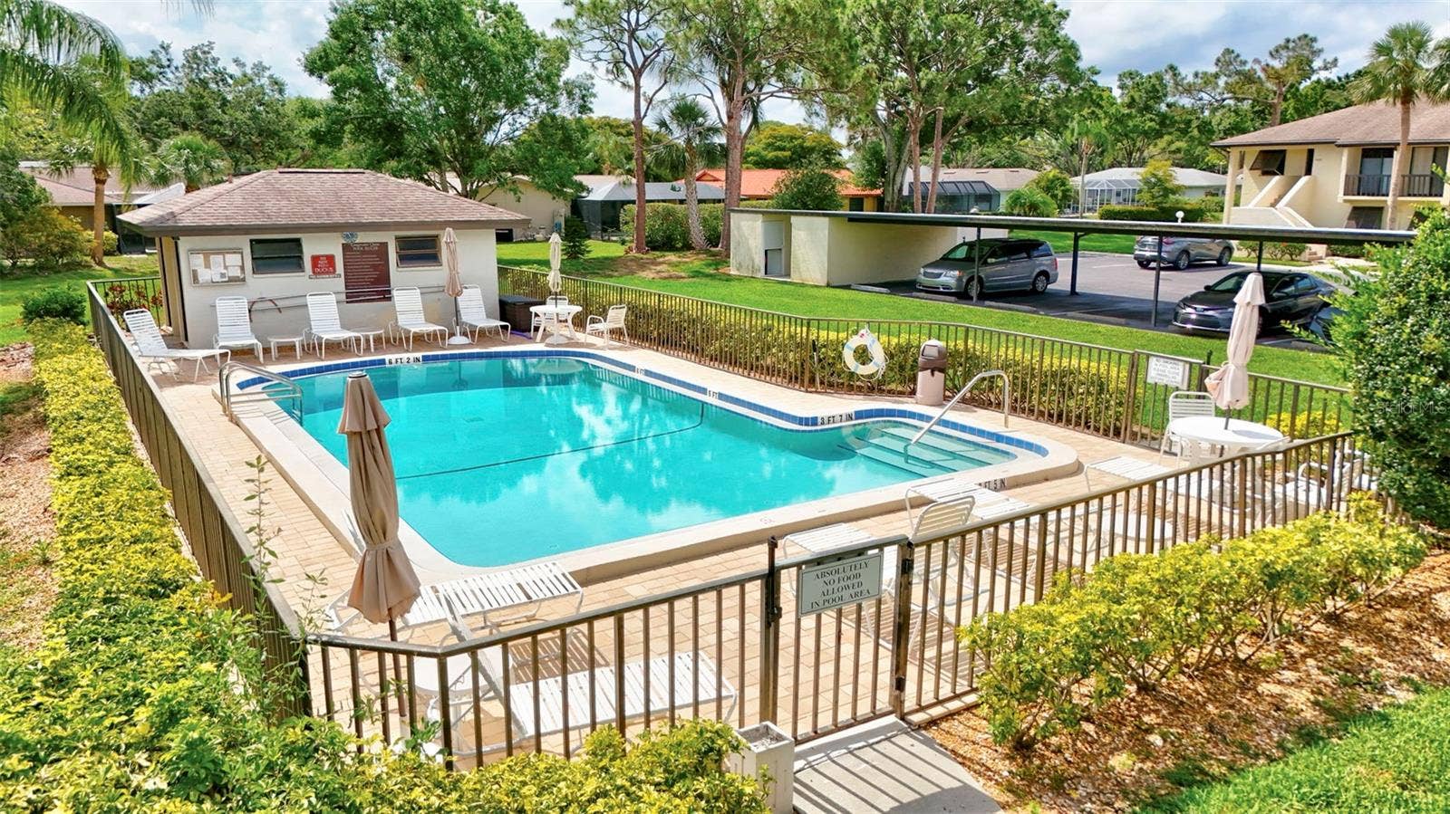 4646 LONGWATER CHASE, #98, Sarasota, FL 34235