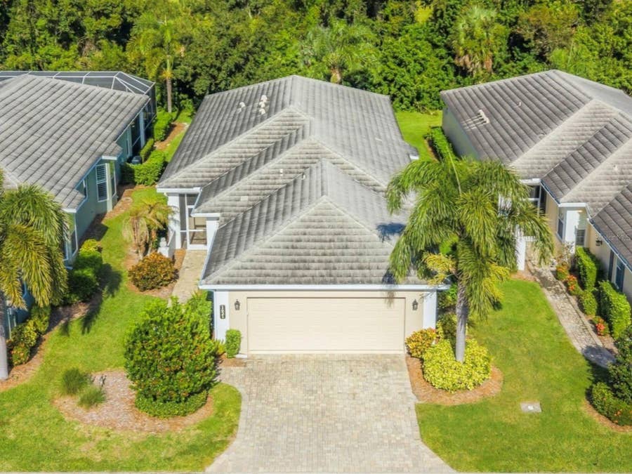 Property photo for 1621 LANCASHIRE DRIVE, Venice, FL