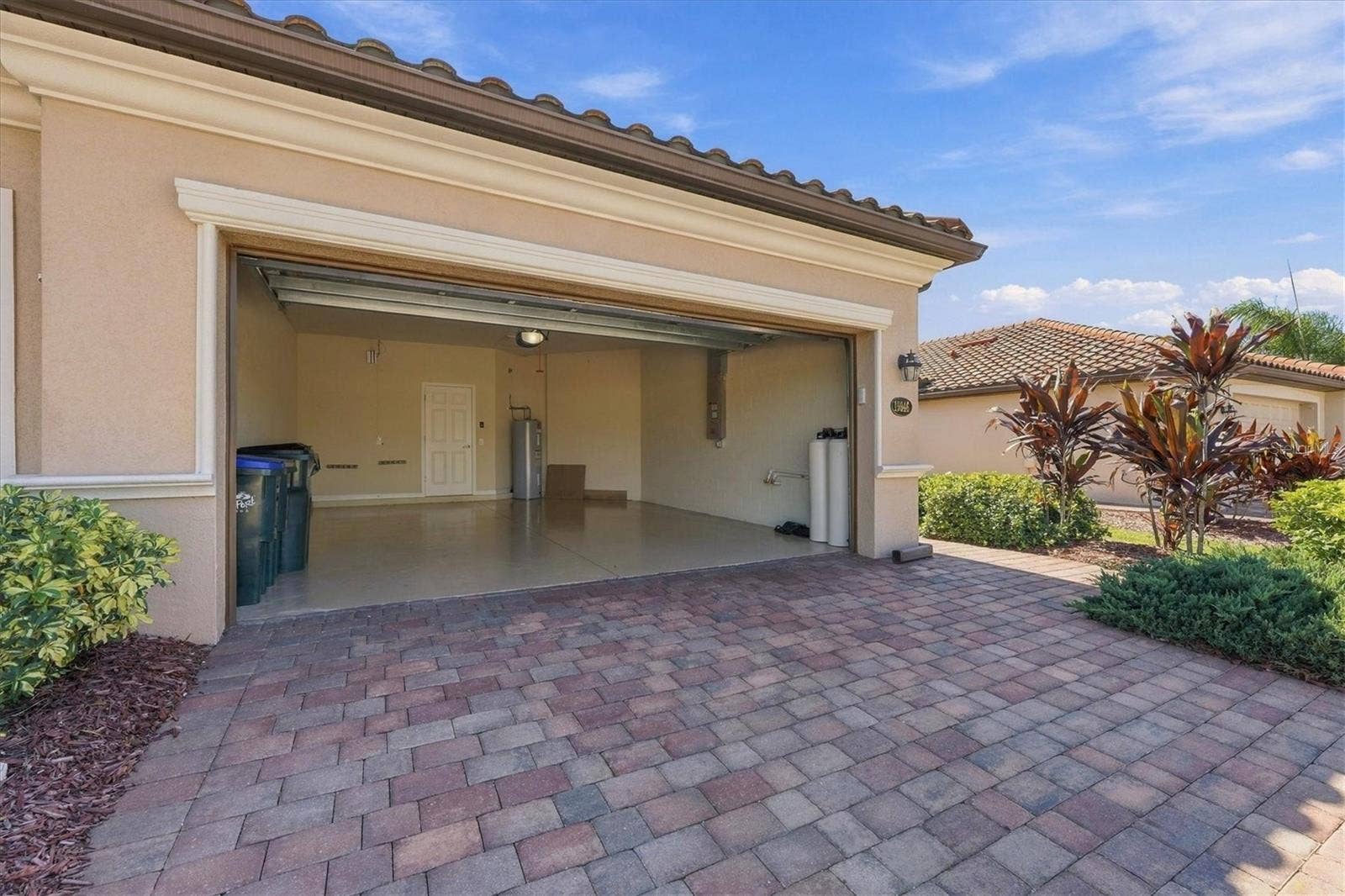 19946 BENISSIMO DRIVE, Venice, FL 34293 2-Car Garage and Brick Paver Driveway