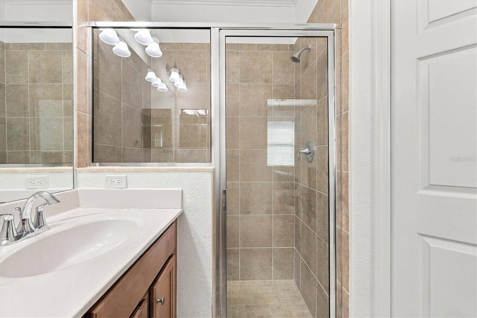 19946 BENISSIMO DRIVE, Venice, FL 34293 Glass Over-Sized Stall Shower in Primary Bath
