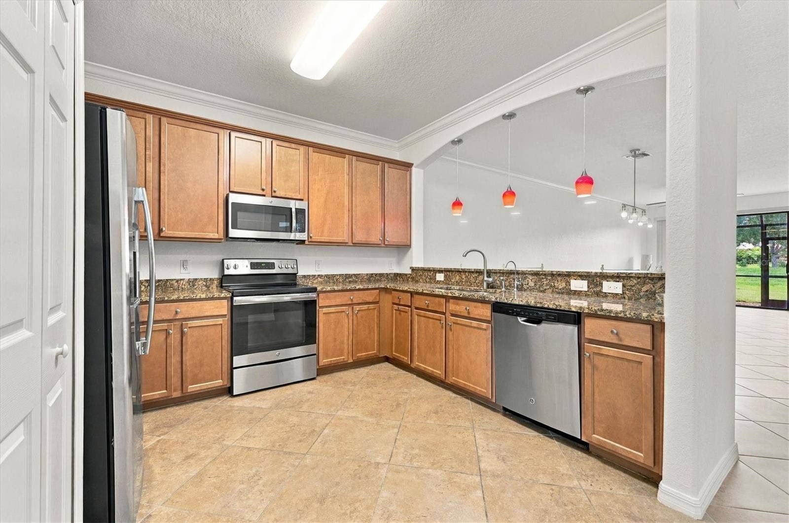 19946 BENISSIMO DRIVE, Venice, FL 34293 Extra Large Kitchen with Wood Cabinetry & Stainless Appliances