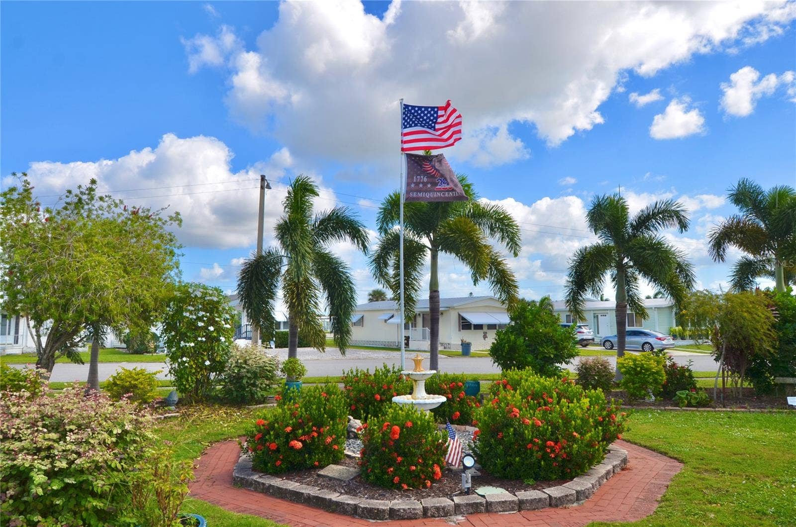 4806 WINGED FOOT AVENUE, Sarasota, FL 34234 Community Flag Area