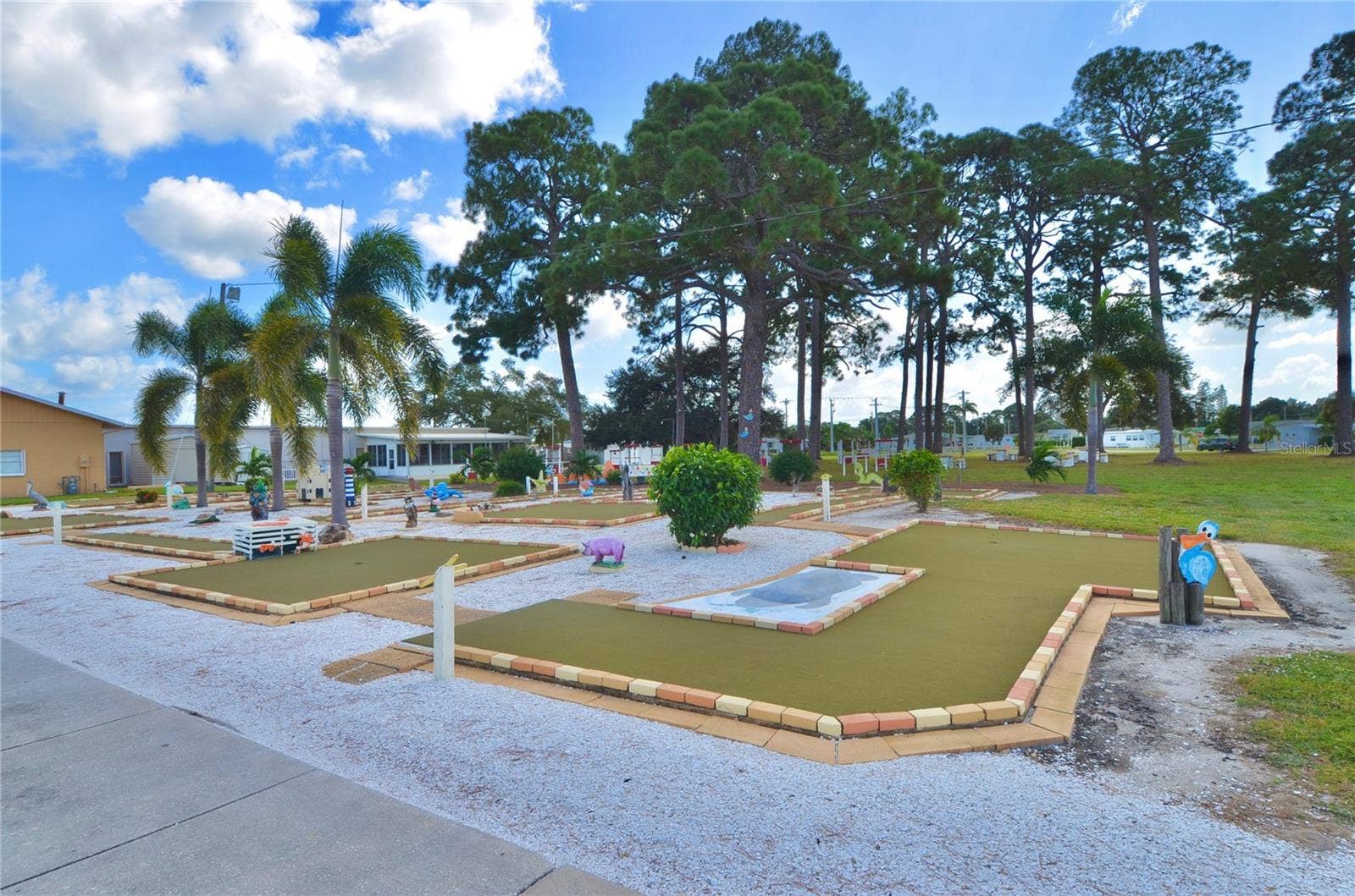 4806 WINGED FOOT AVENUE, Sarasota, FL 34234 Community Miniature Golf
