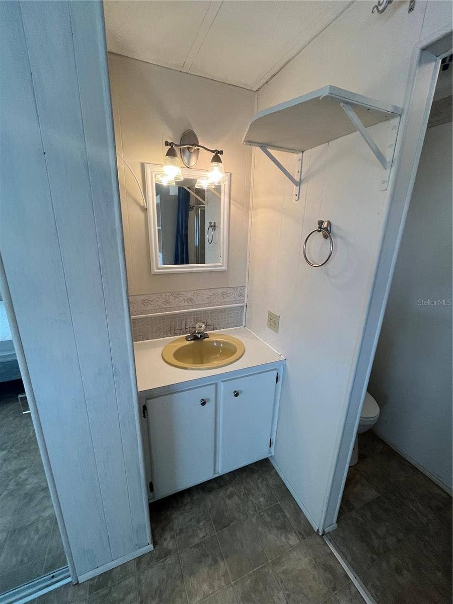 724 LOCARNO DRIVE, Venice, FL 34285
