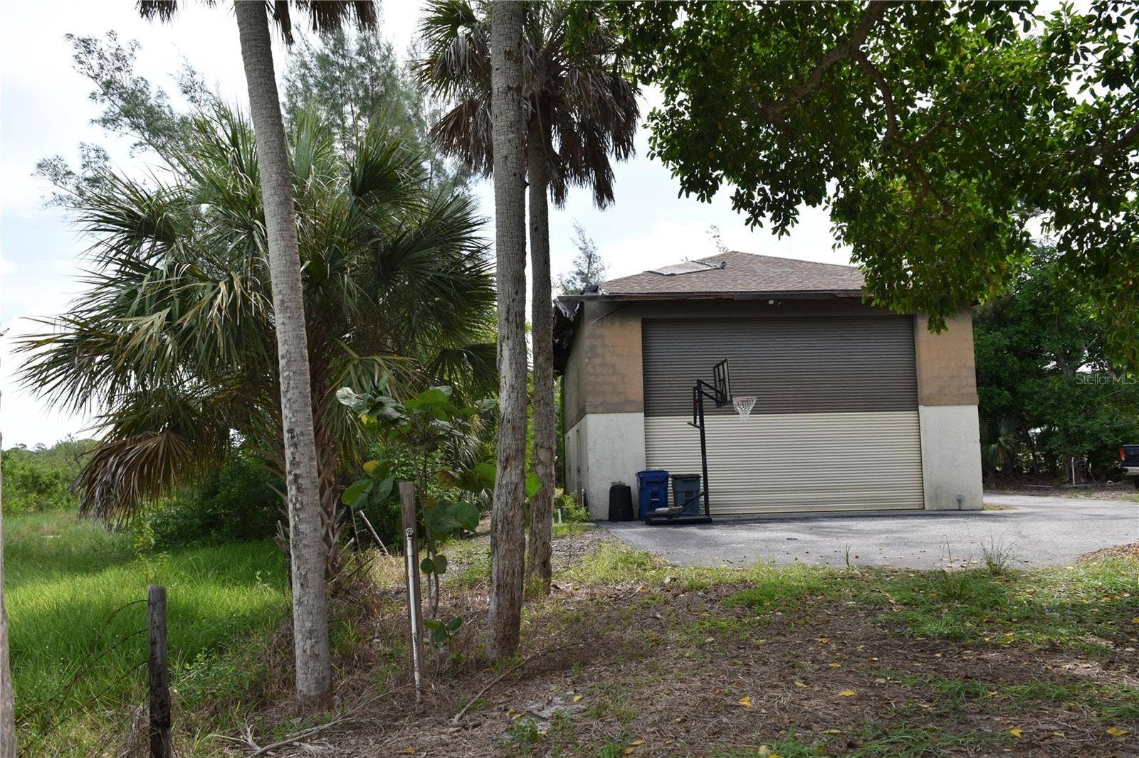 RV garage