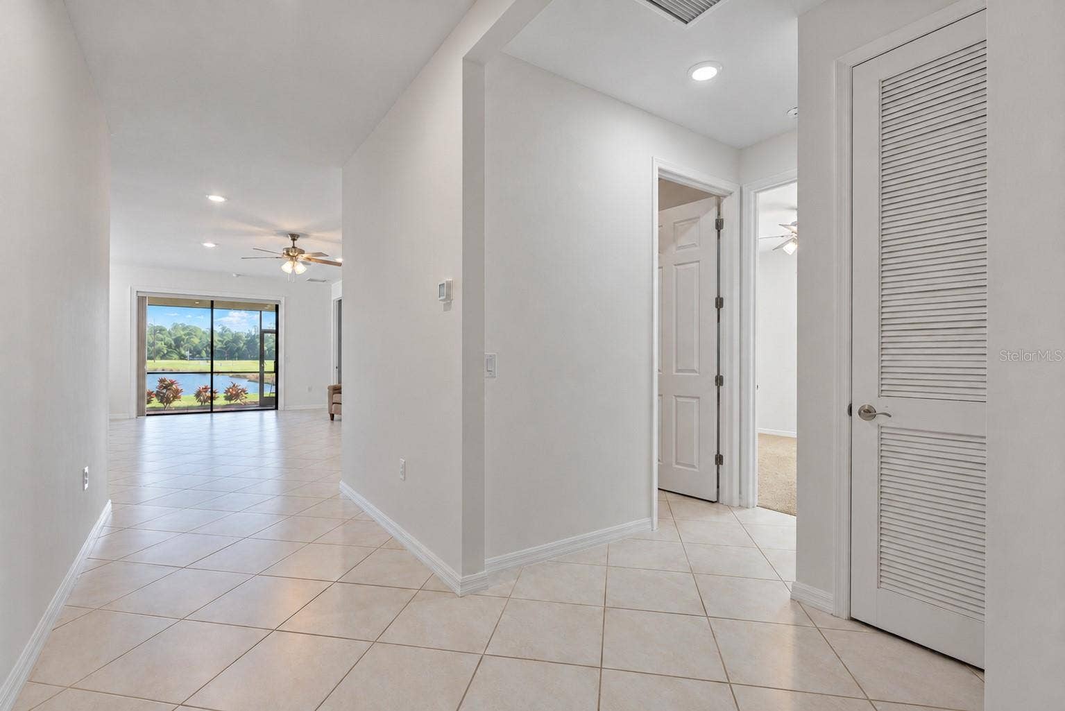 20846 FETTERBUSH PLACE, Venice, FL 34293 Entryway / hallway