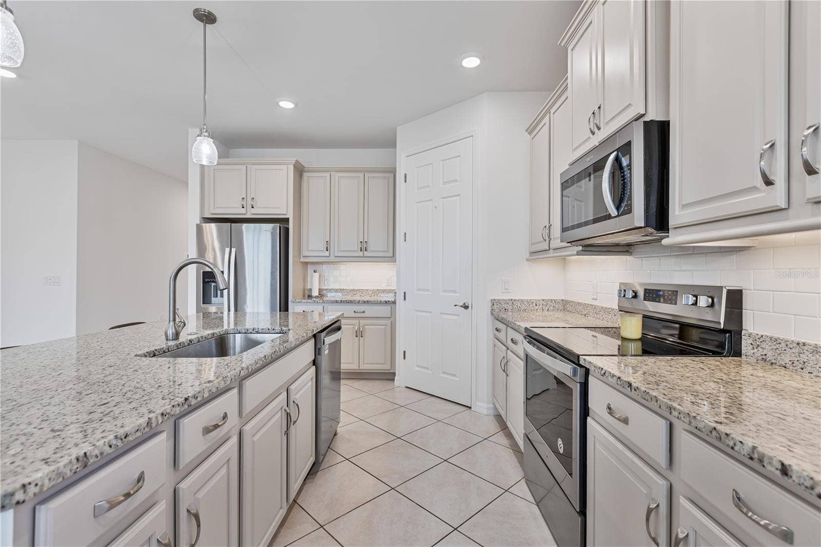 20846 FETTERBUSH PLACE, Venice, FL 34293 Walk in pantry