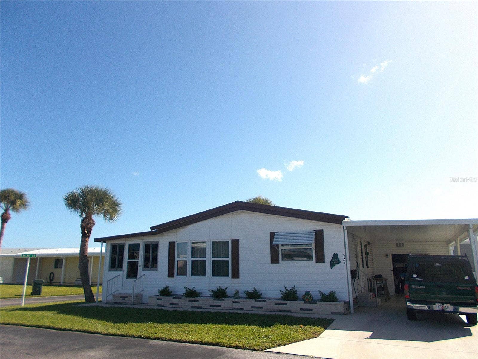 525 SANDPIPER DRIVE, Venice, FL 34285 Front view