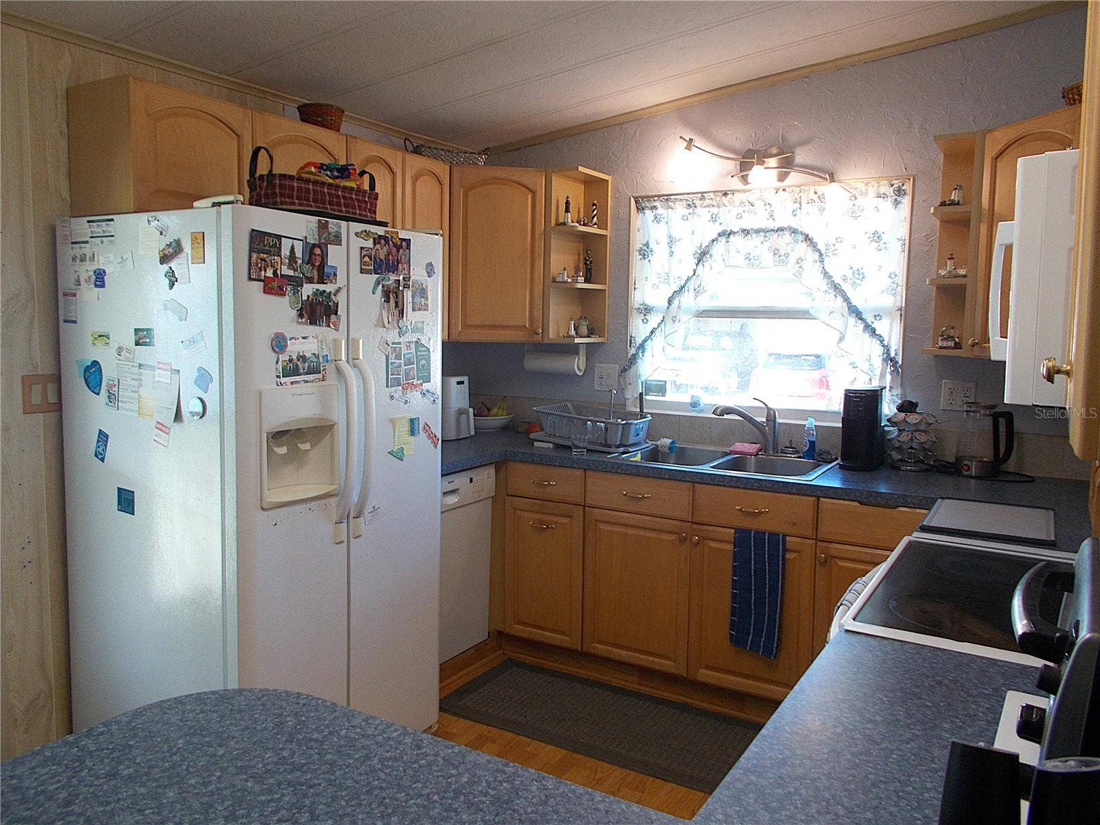 525 SANDPIPER DRIVE, Venice, FL 34285 Kitchen