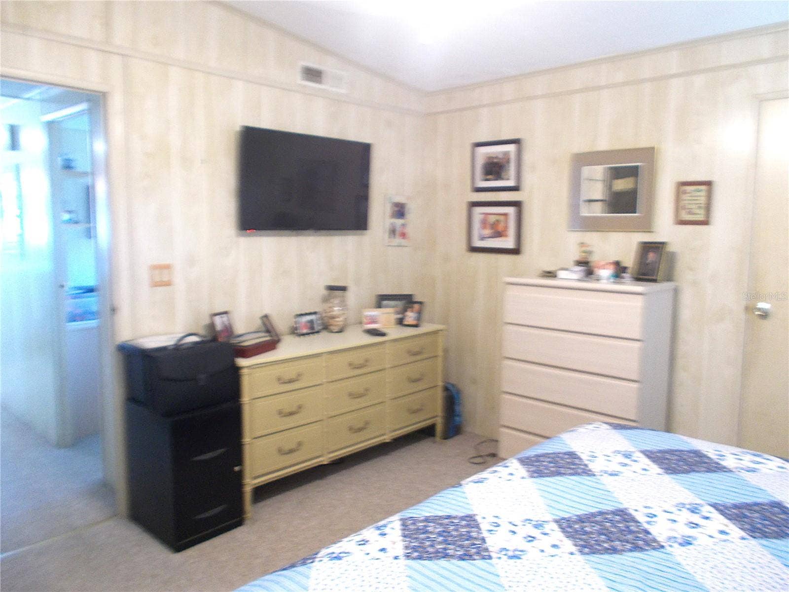 525 SANDPIPER DRIVE, Venice, FL 34285 Primary bedroom