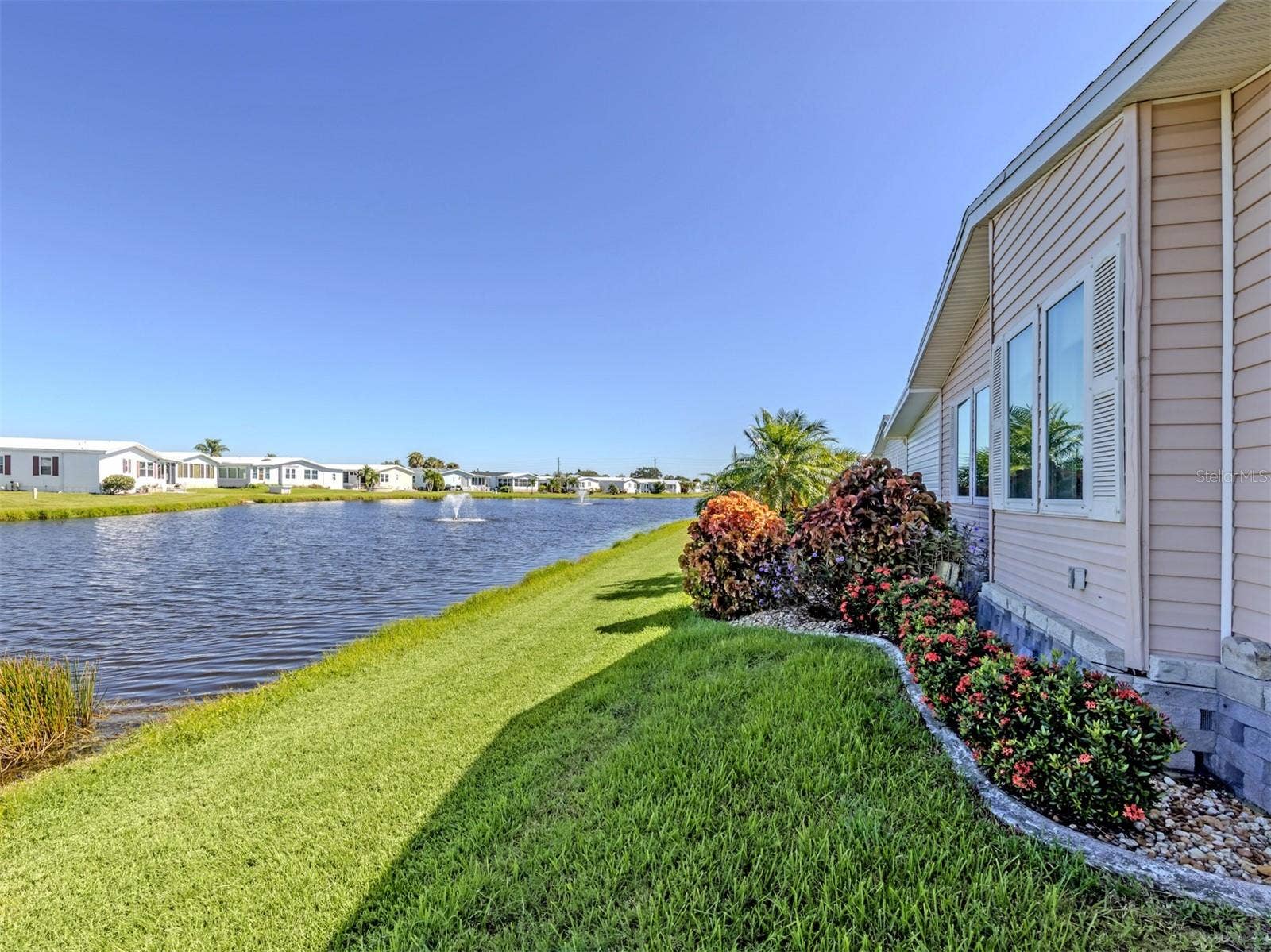 492 SCHOONER STREET, North Port, FL 34287 492 SCHOONER STREET, North Port, FL 34287